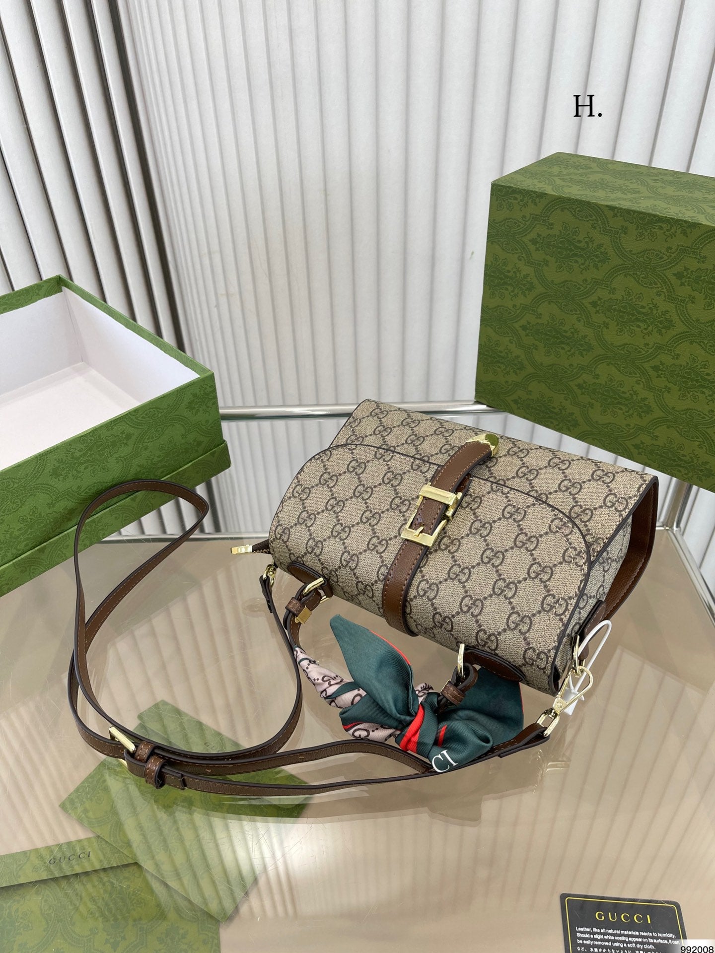 GUCCI BAG 696