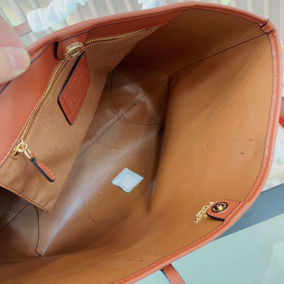 Co-BAG692