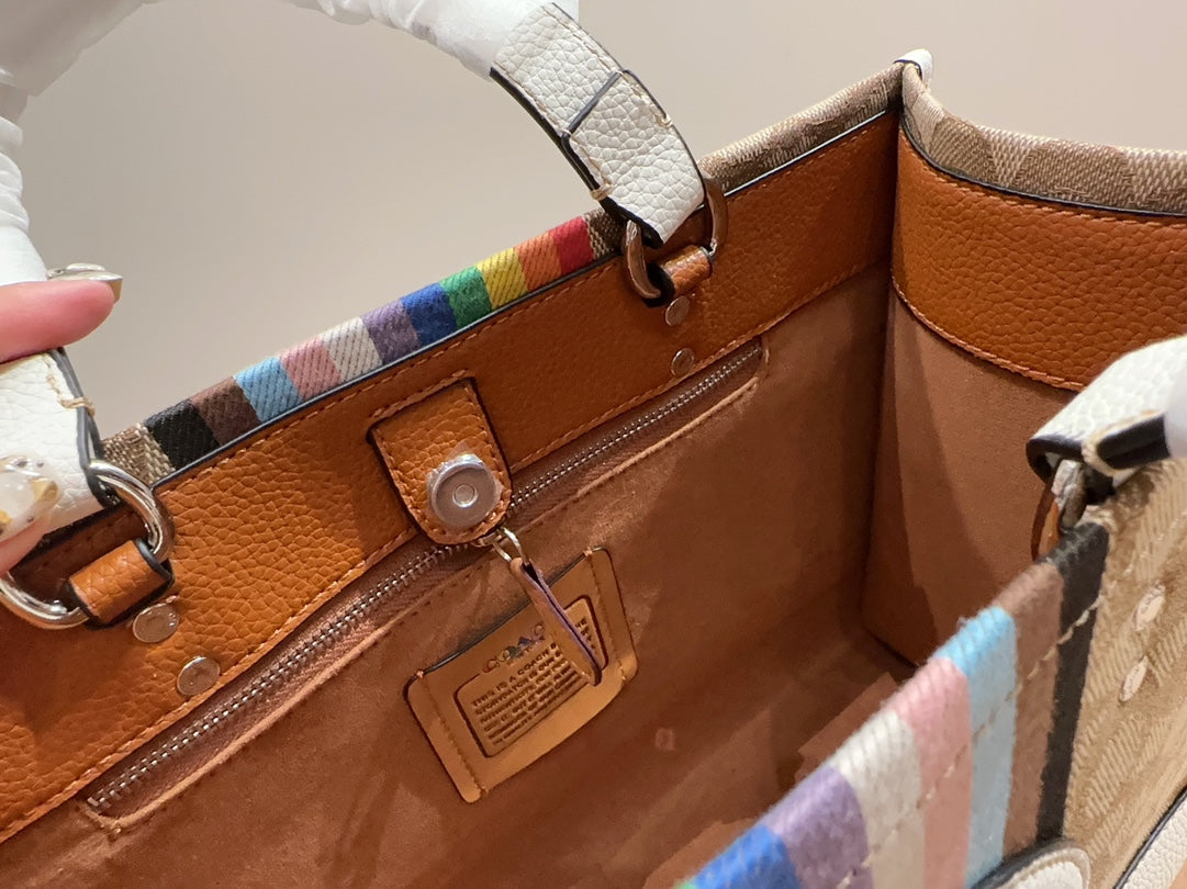 Co-BAG695