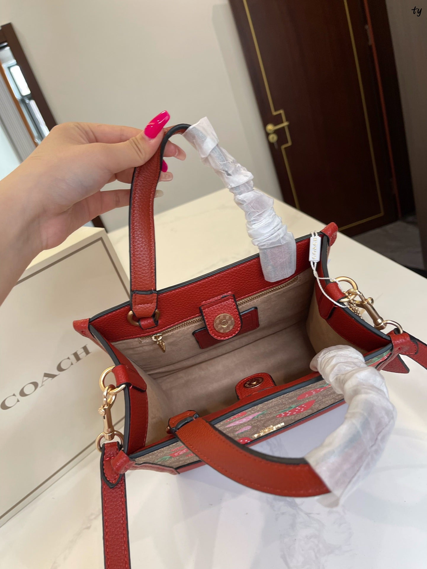 Co-BAG85