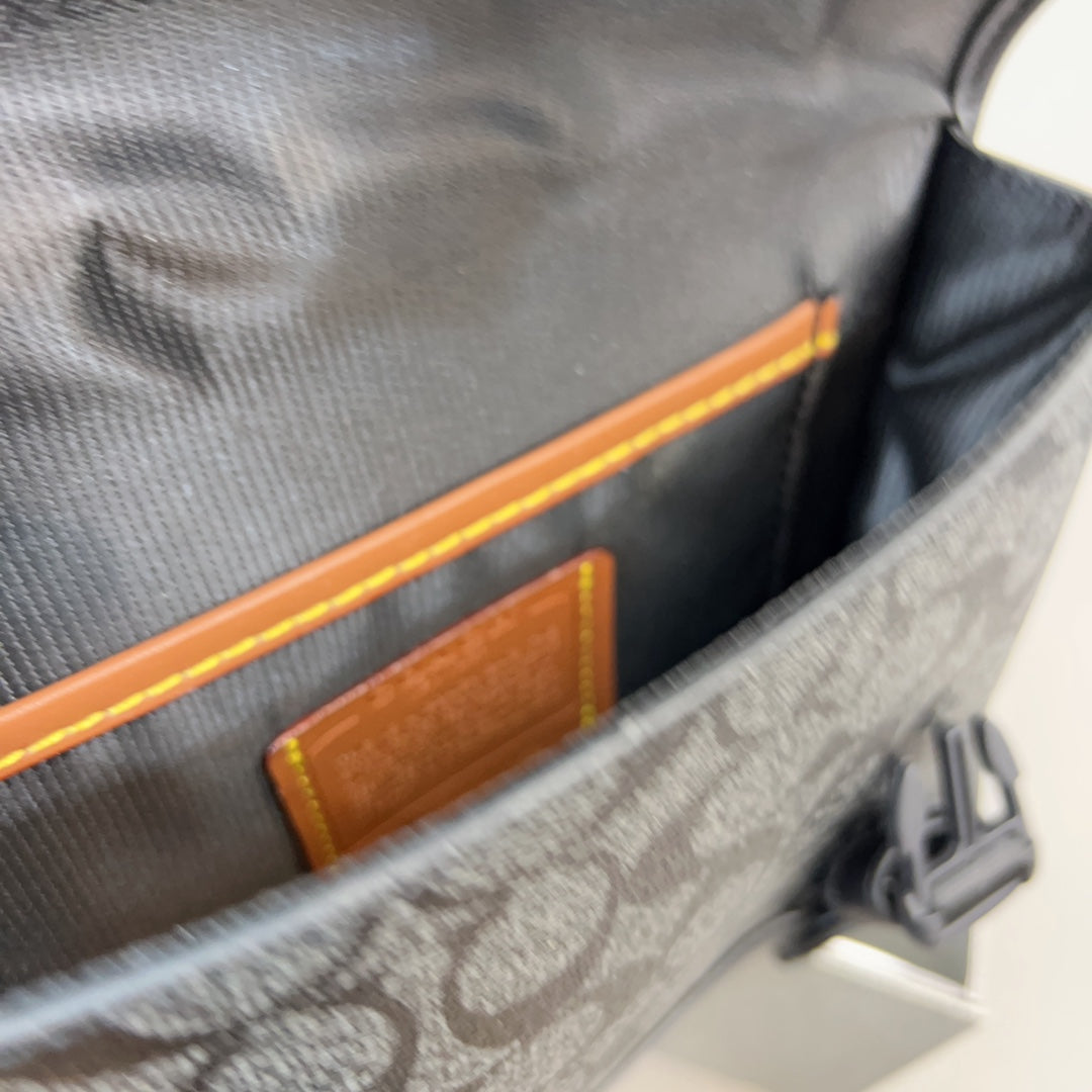 Co-BAG190