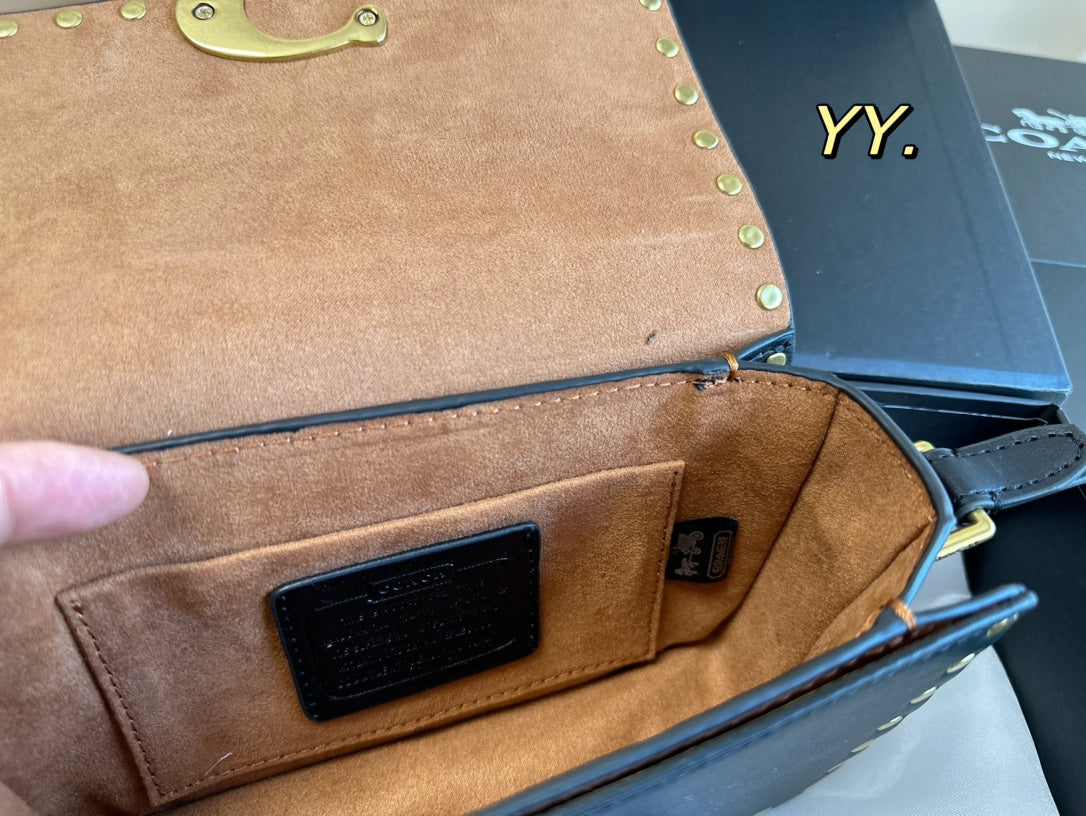 Co-BAG277