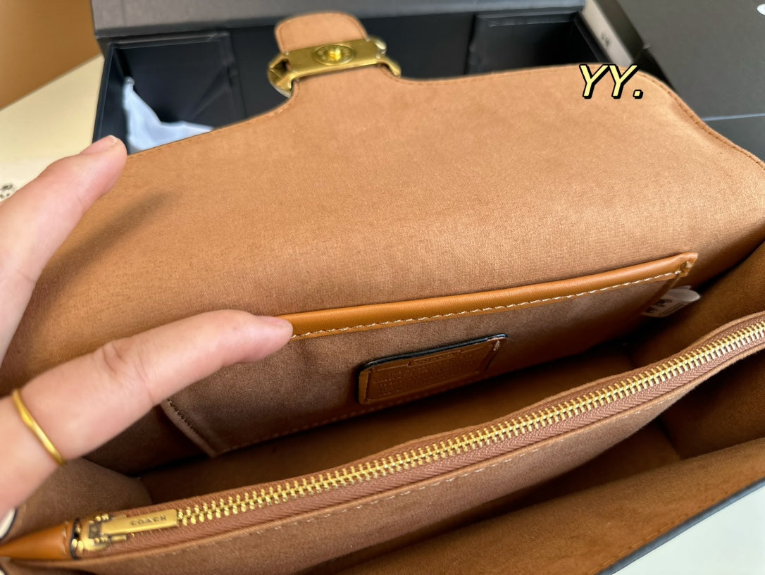 Co-BAG279