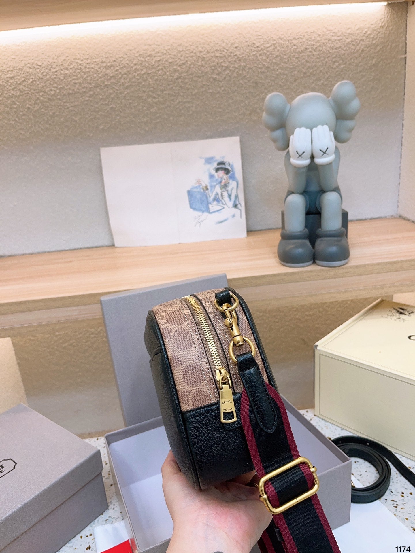 Co-BAG335