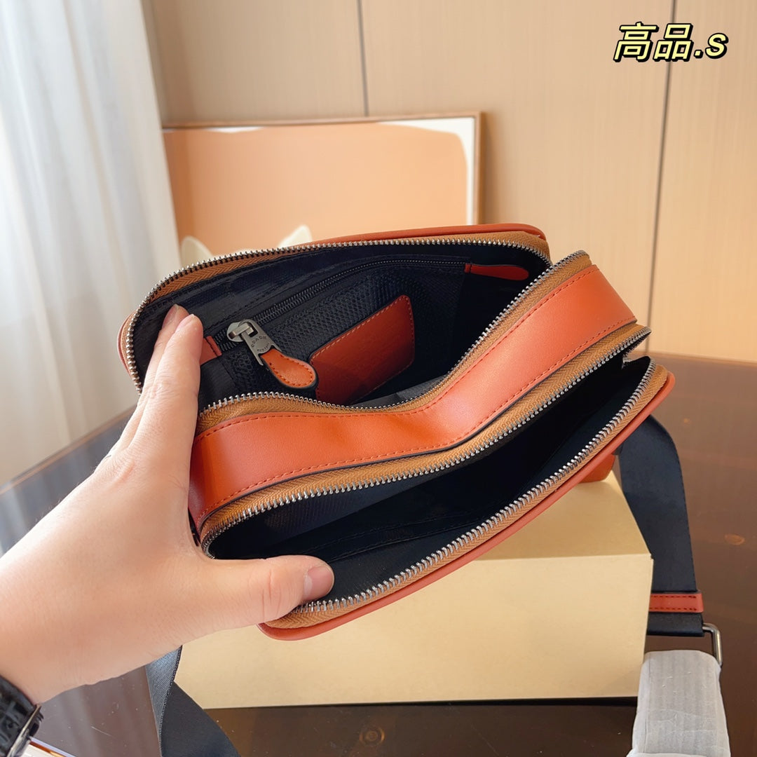 Co-BAG352