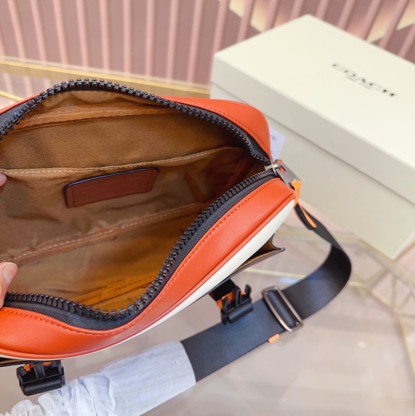 Co-BAG566