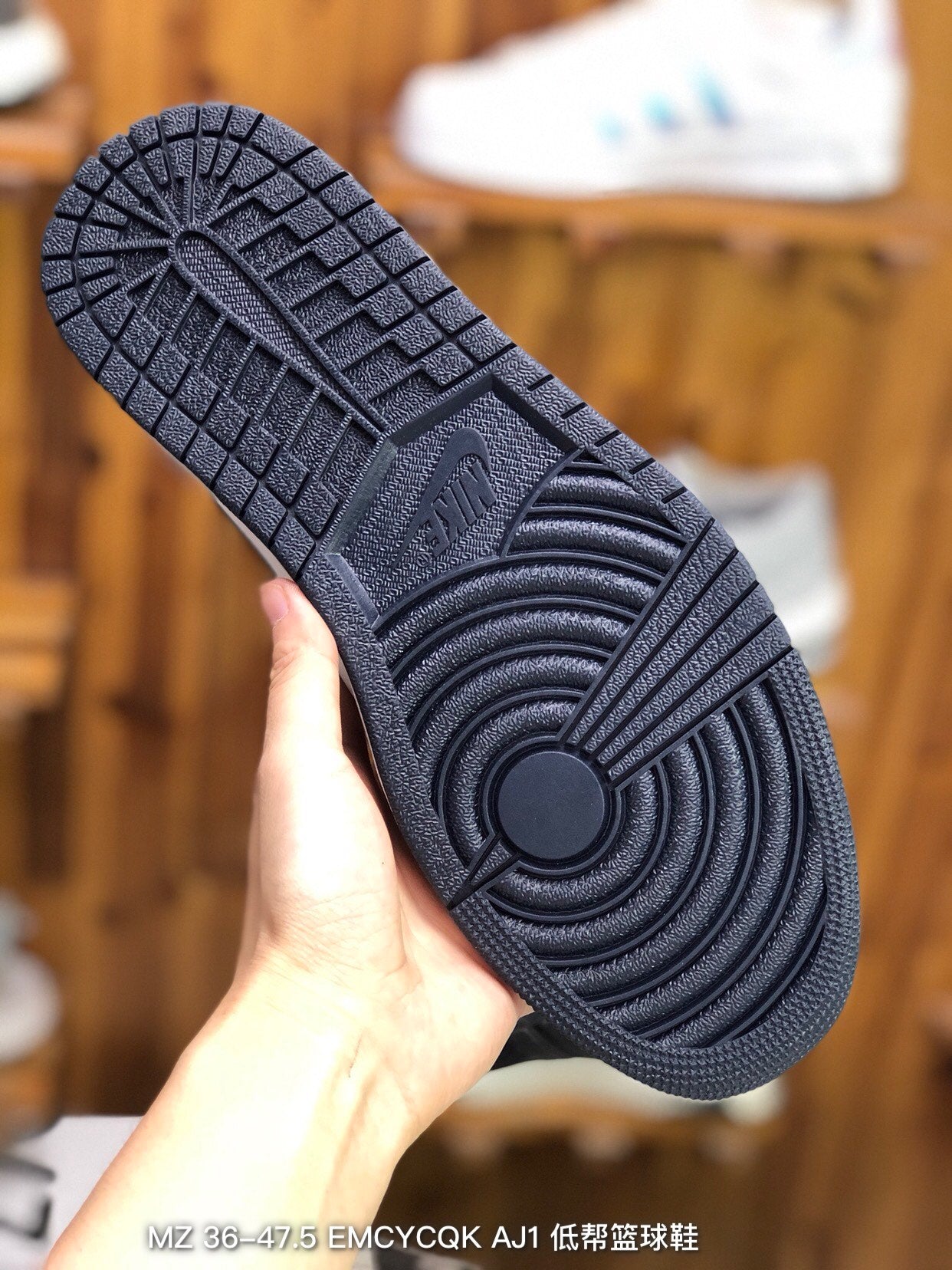 NIKE-089Shoes