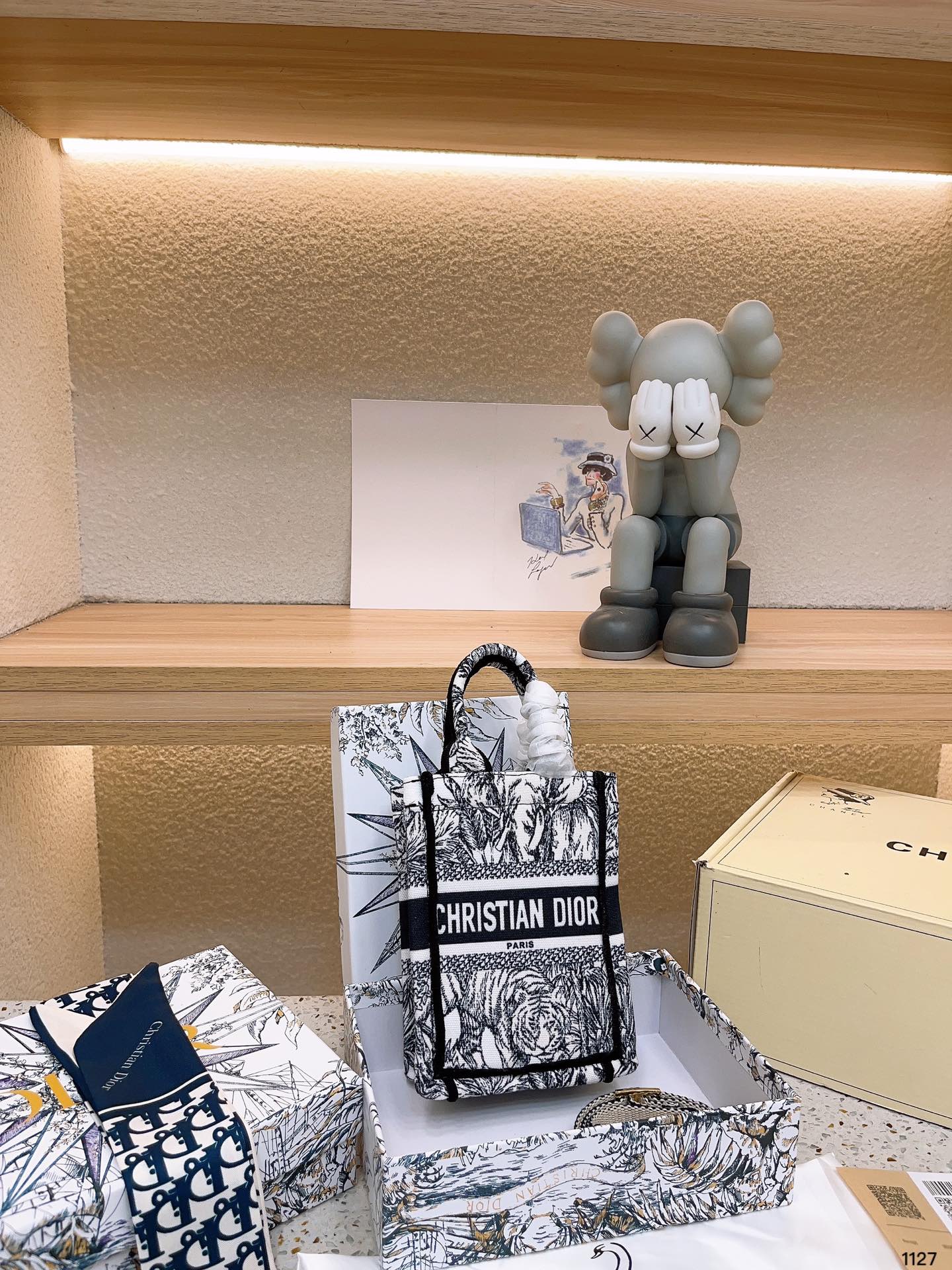 350