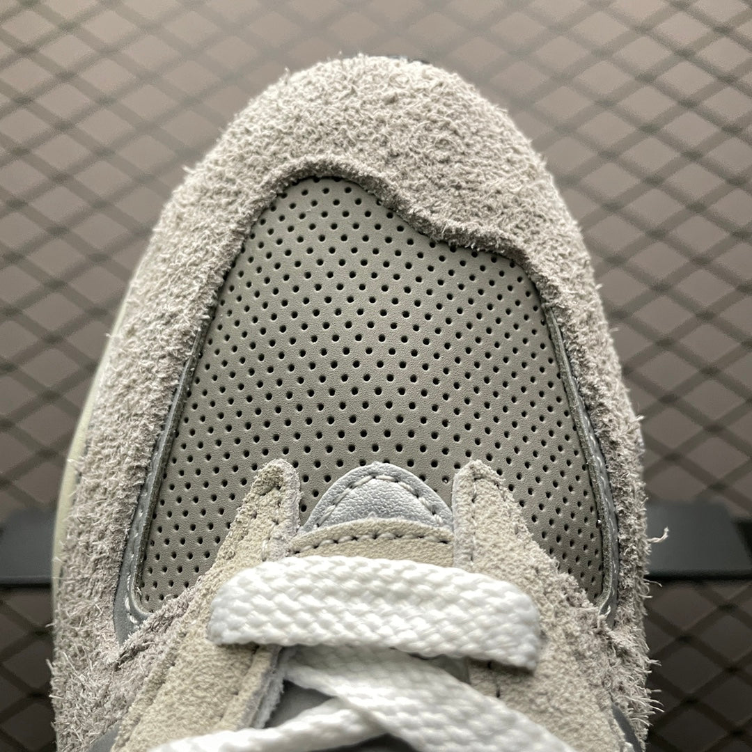 New balance -001Shoes