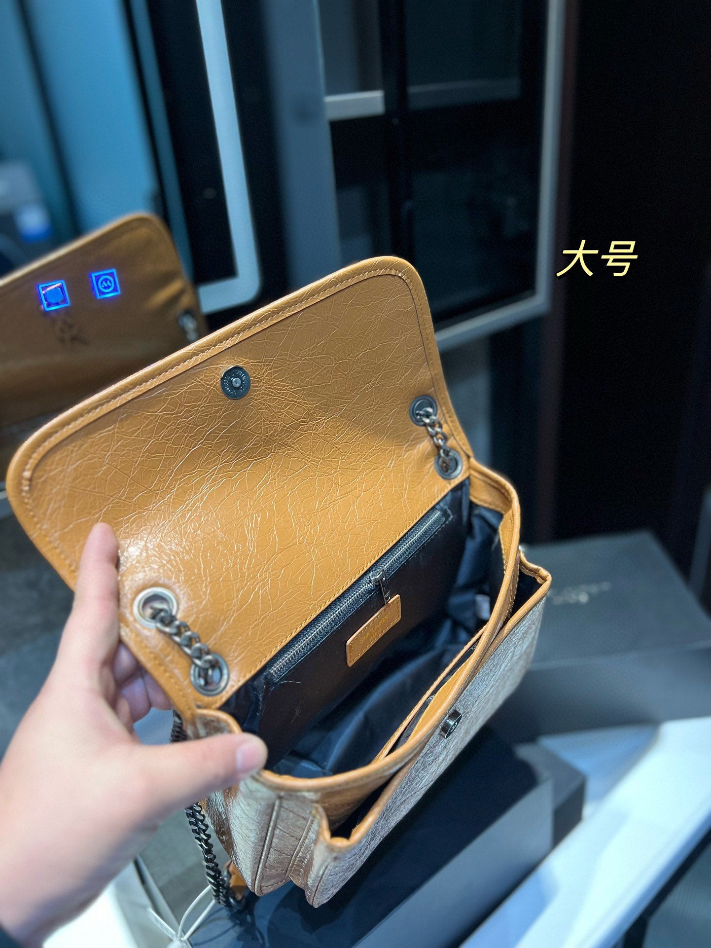 YSL-BAG-104