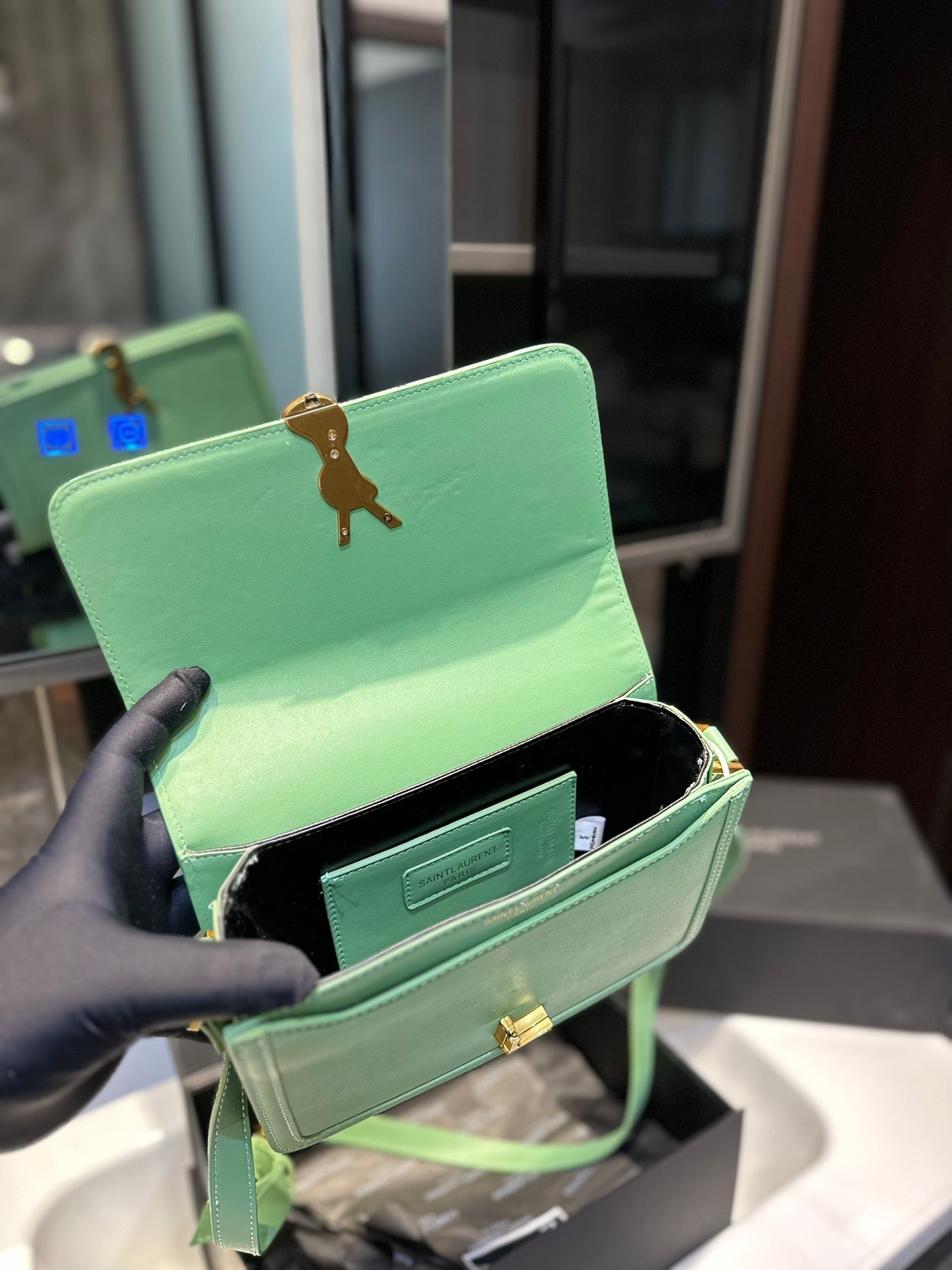 YSL-BAG-186
