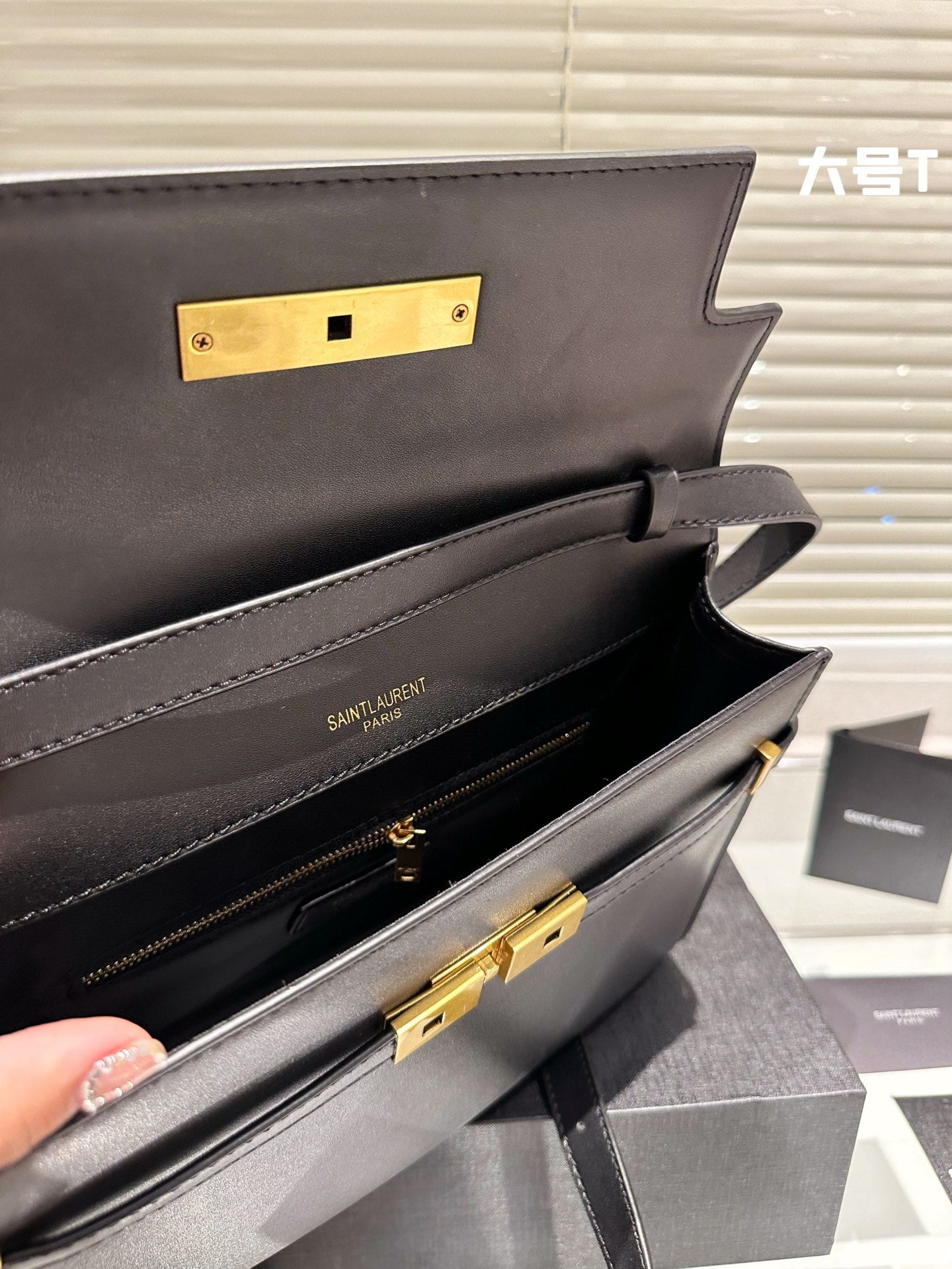 YSL-BAG-250