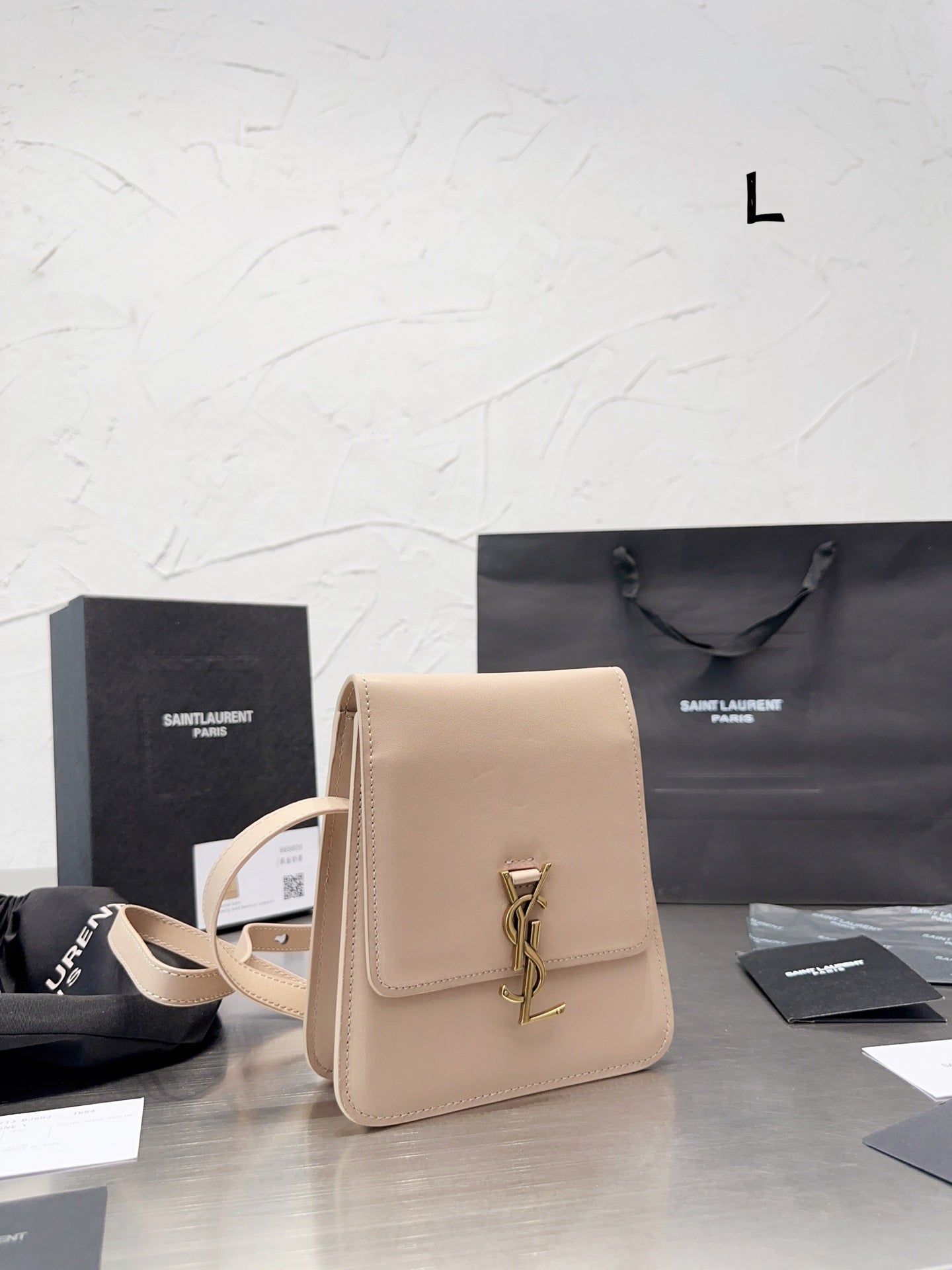 YSL-BAG-640