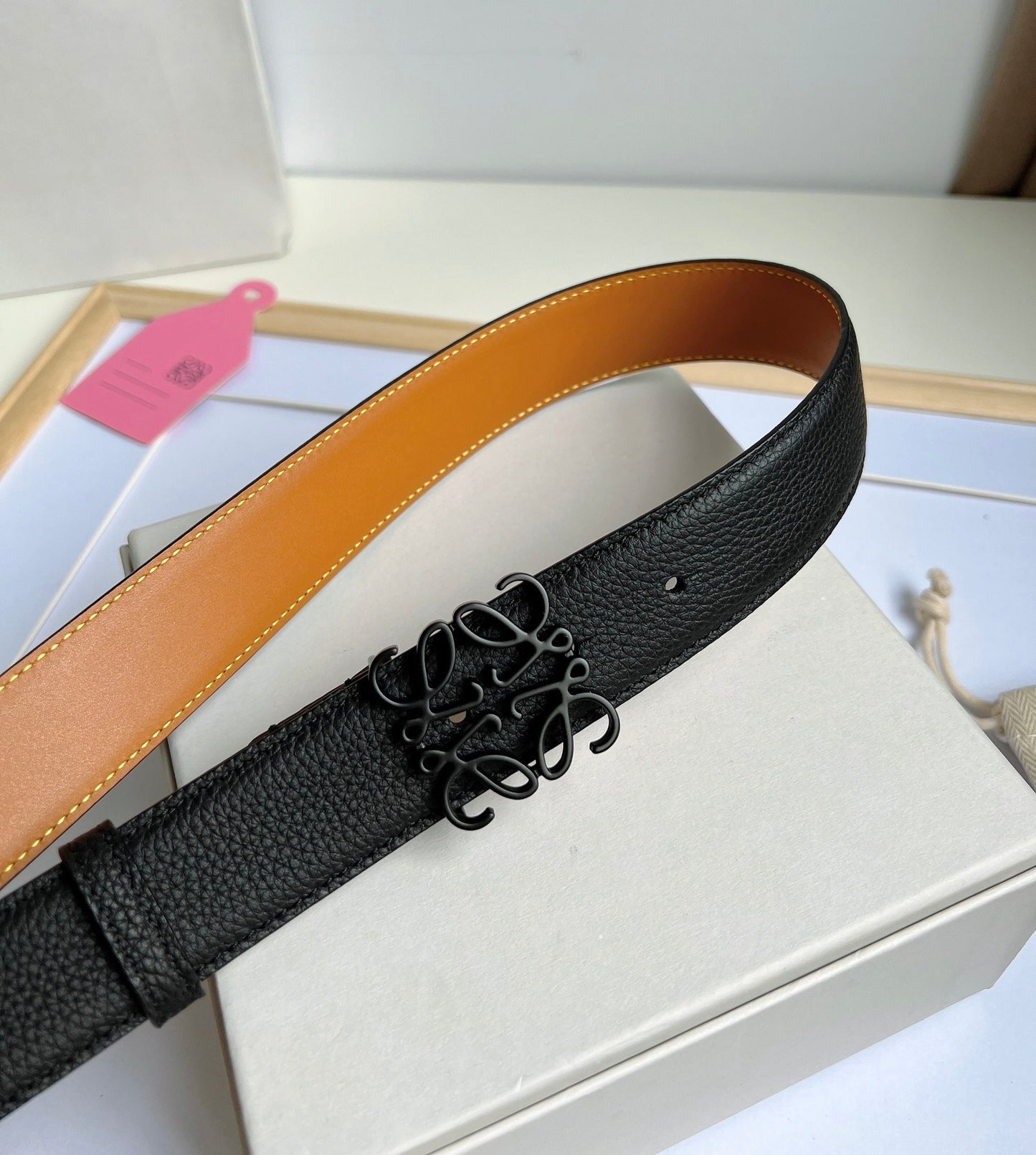 Belt-Loewe-01