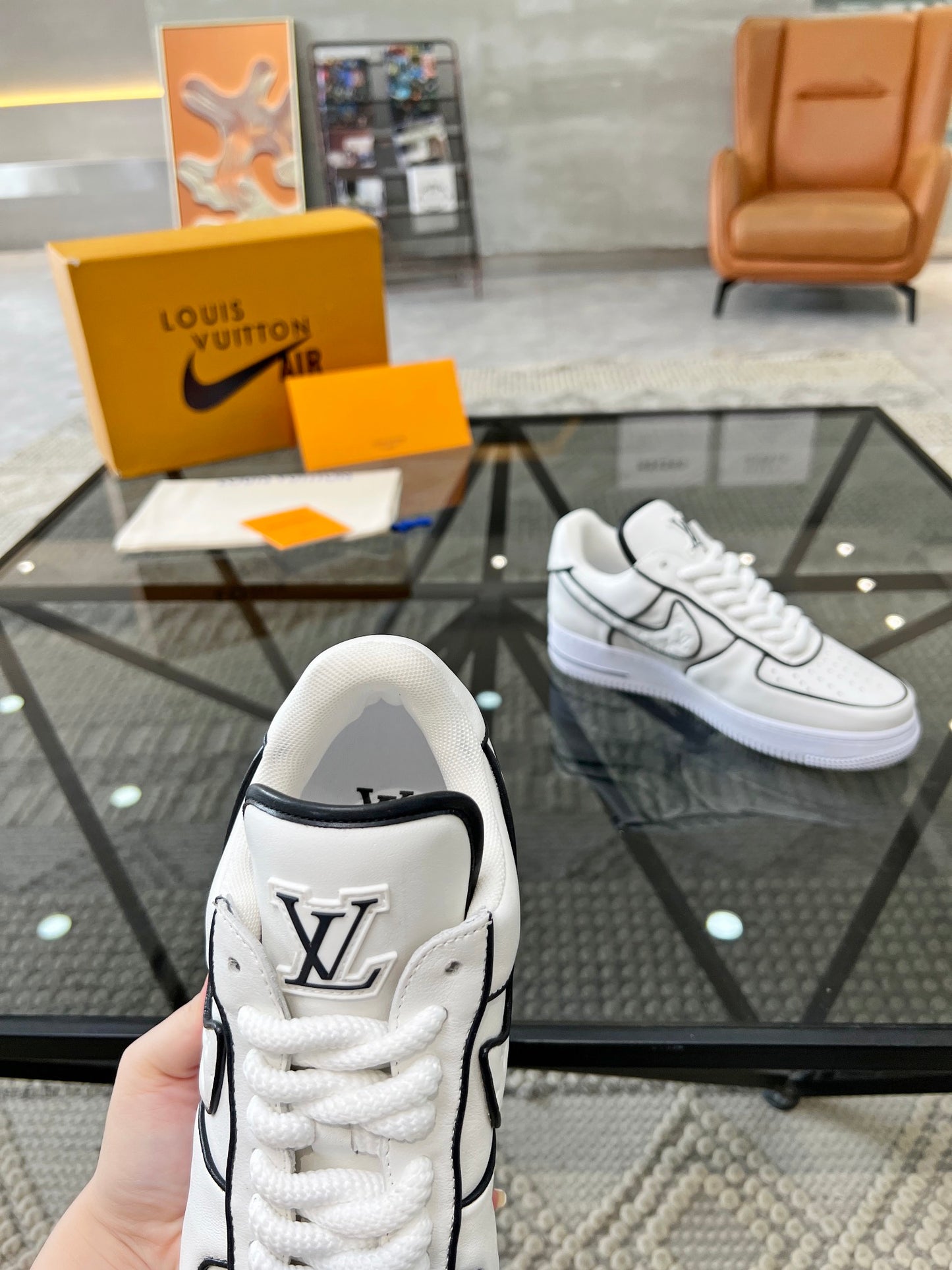 LV-106shoes