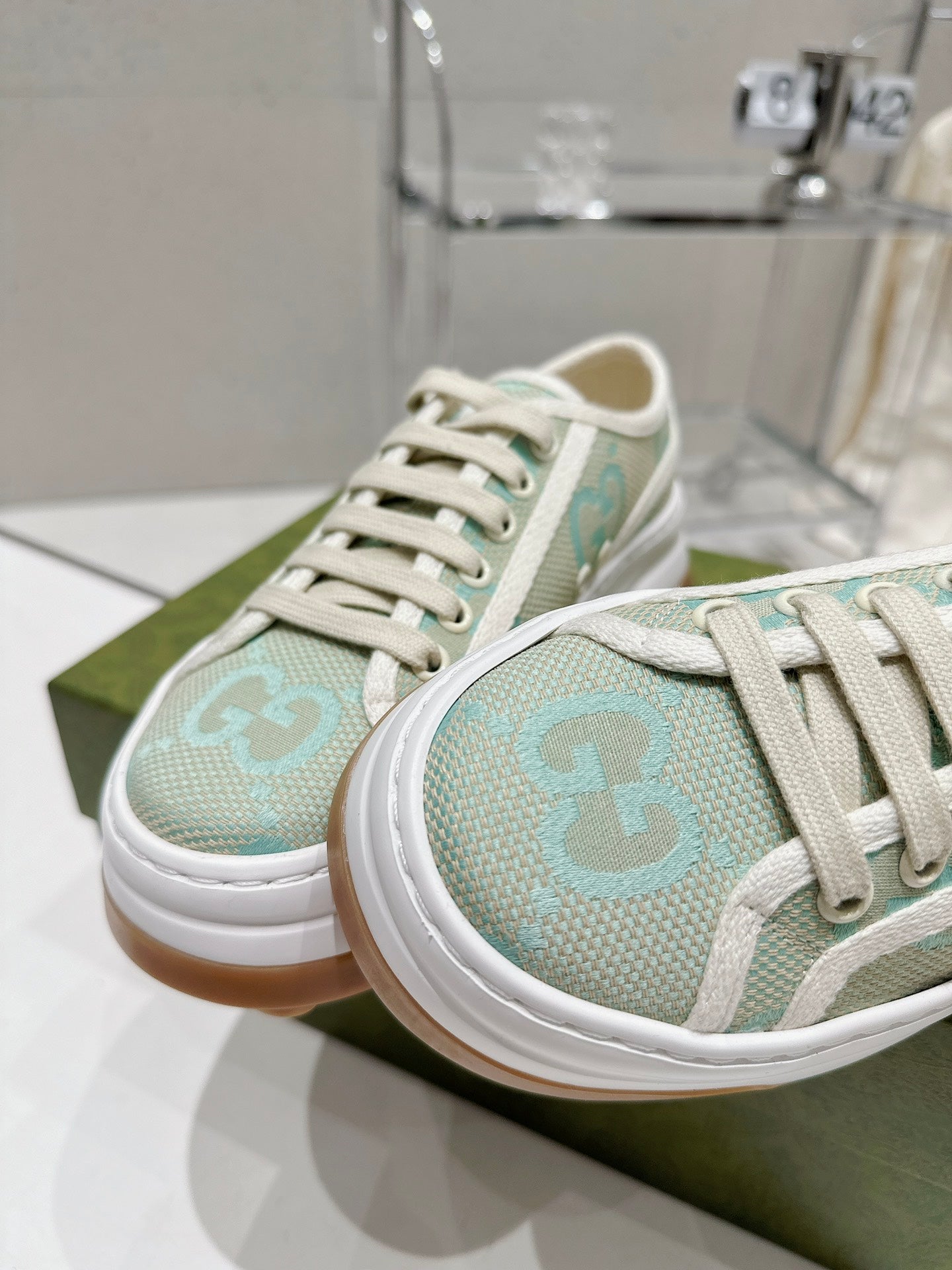 Gucci-031Shoes