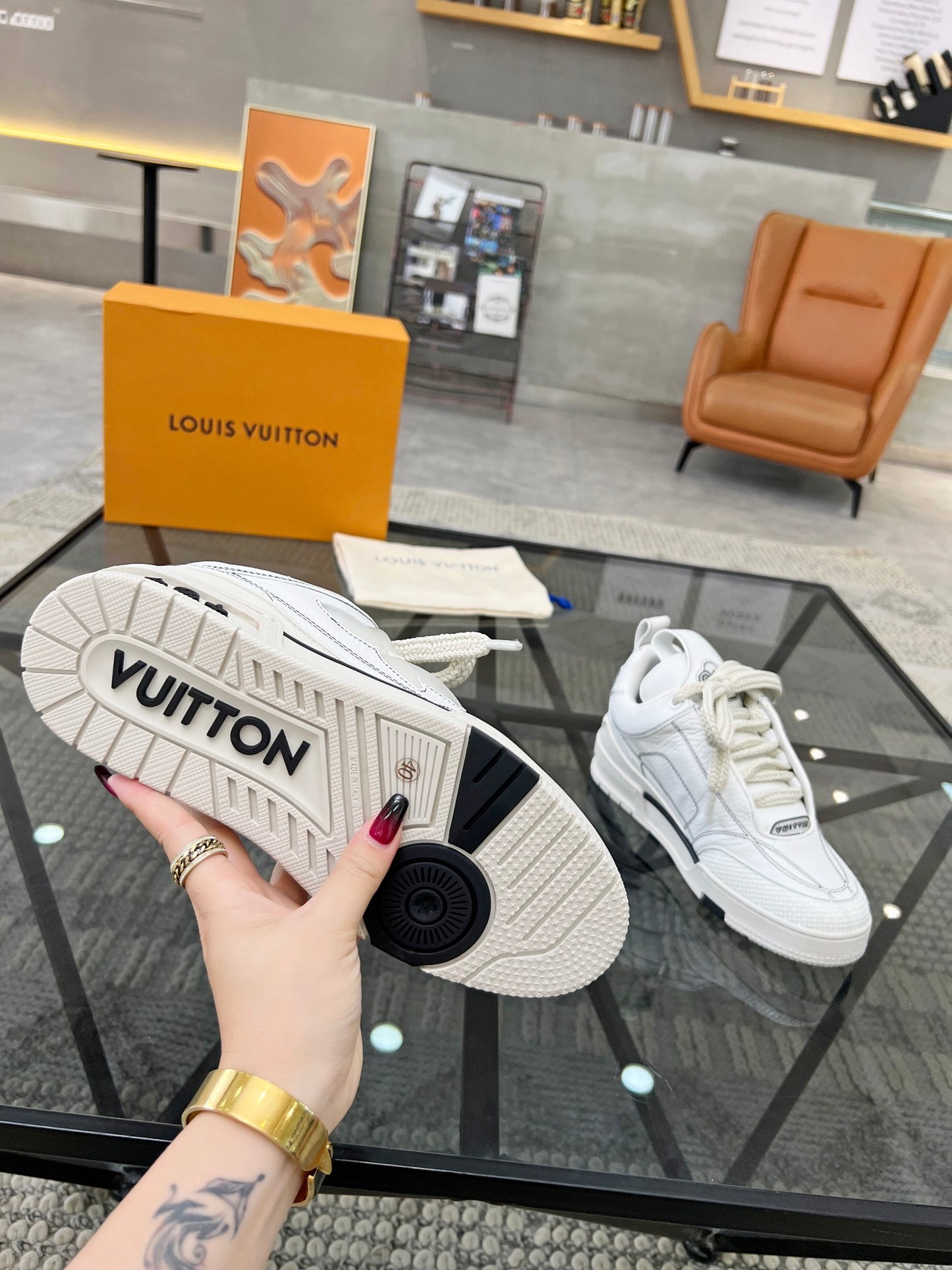LV-118shoes