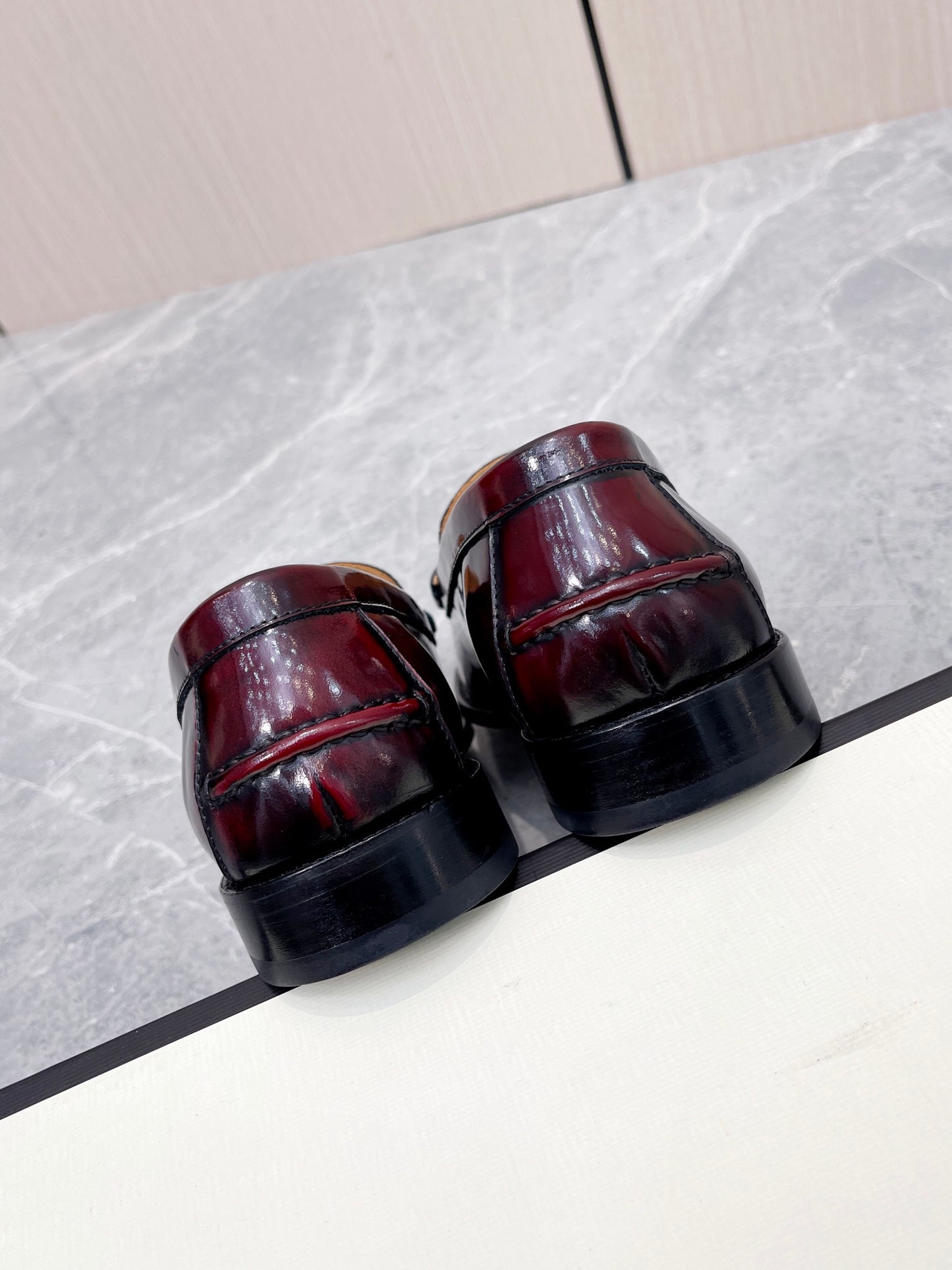 Gucci-102Shoes