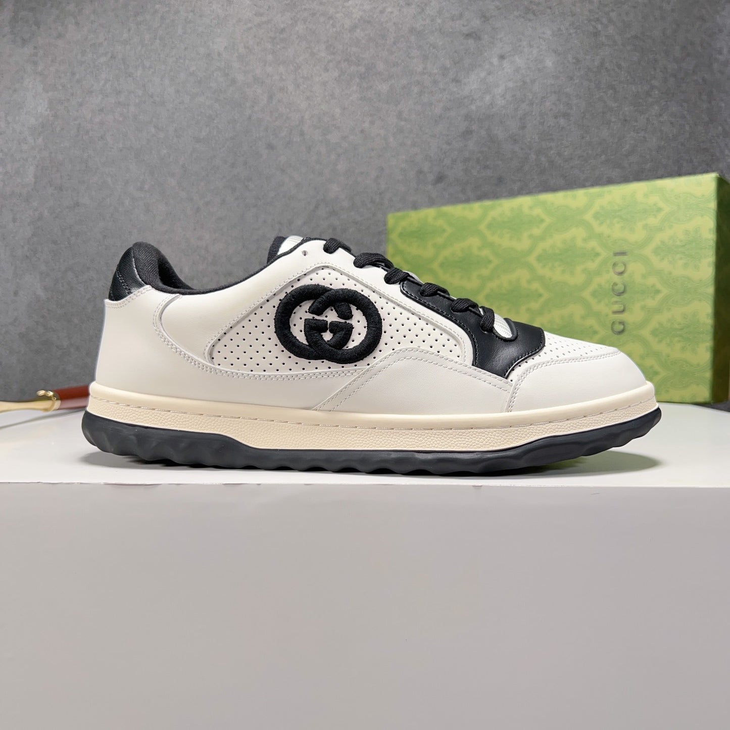 Gucci-117Shoes