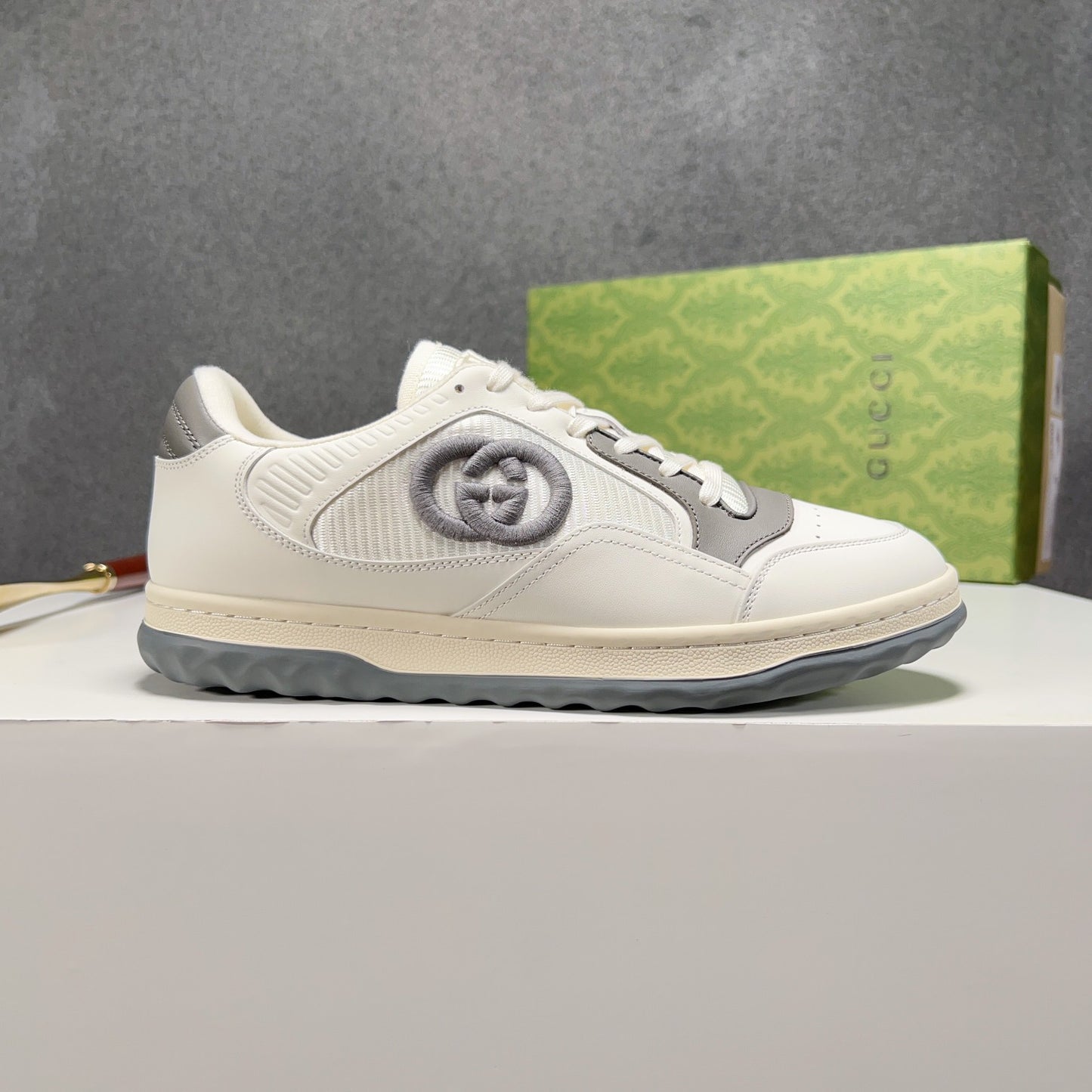 Gucci-124Shoes
