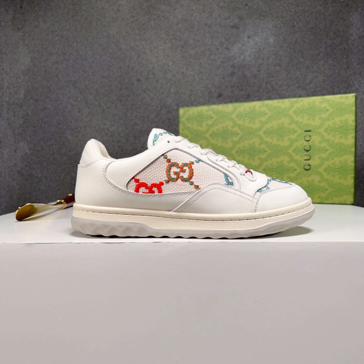 Gucci-129Shoes
