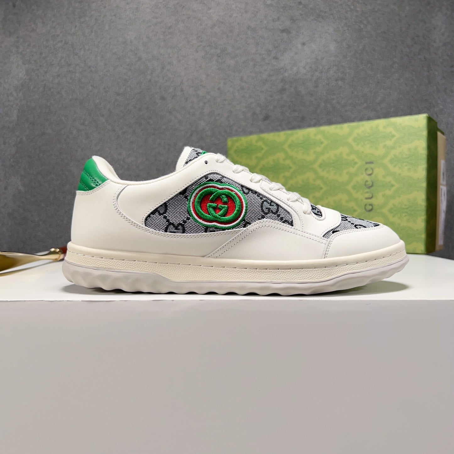 Gucci-133Shoes