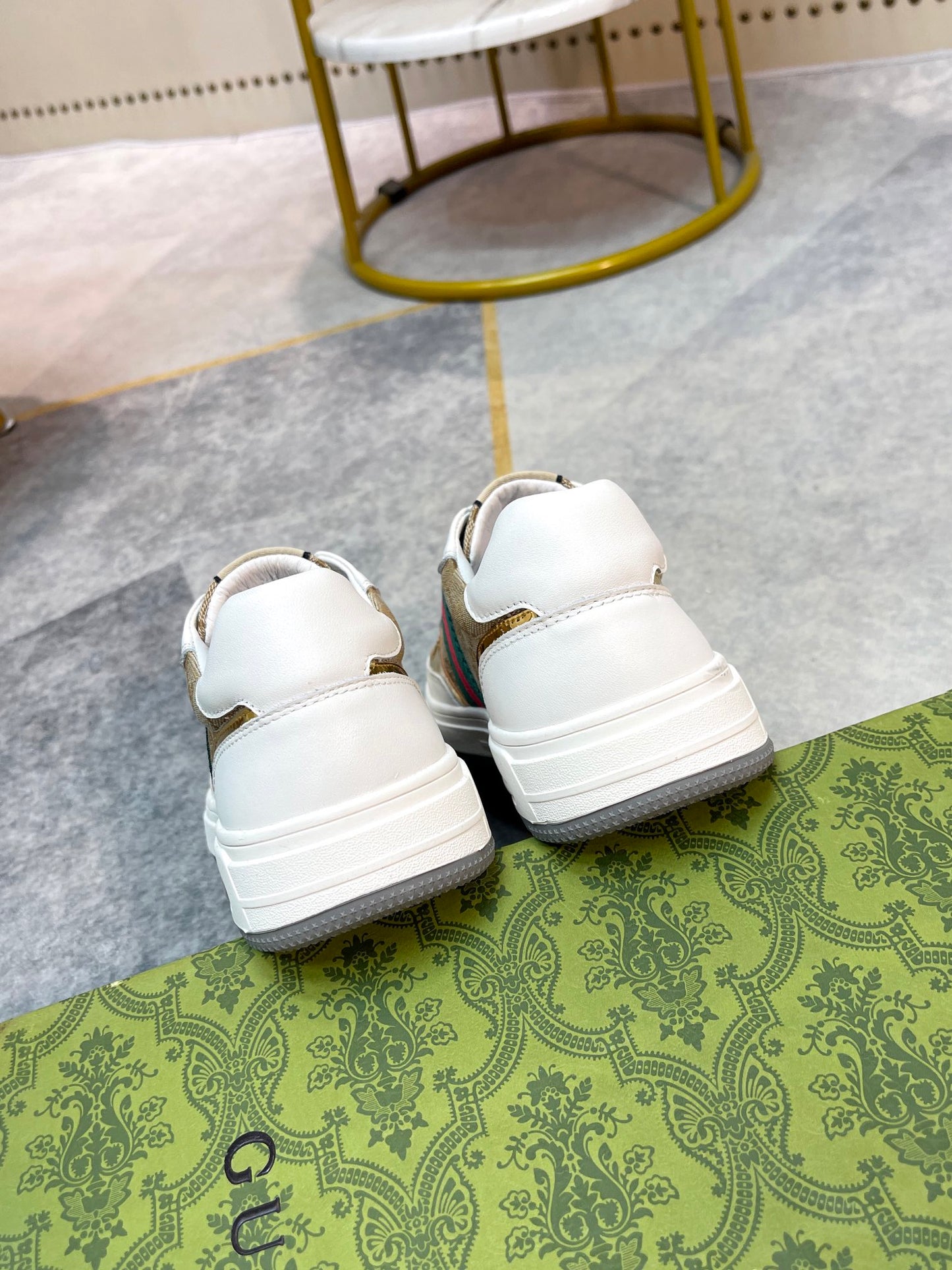 Gucci-175Shoes
