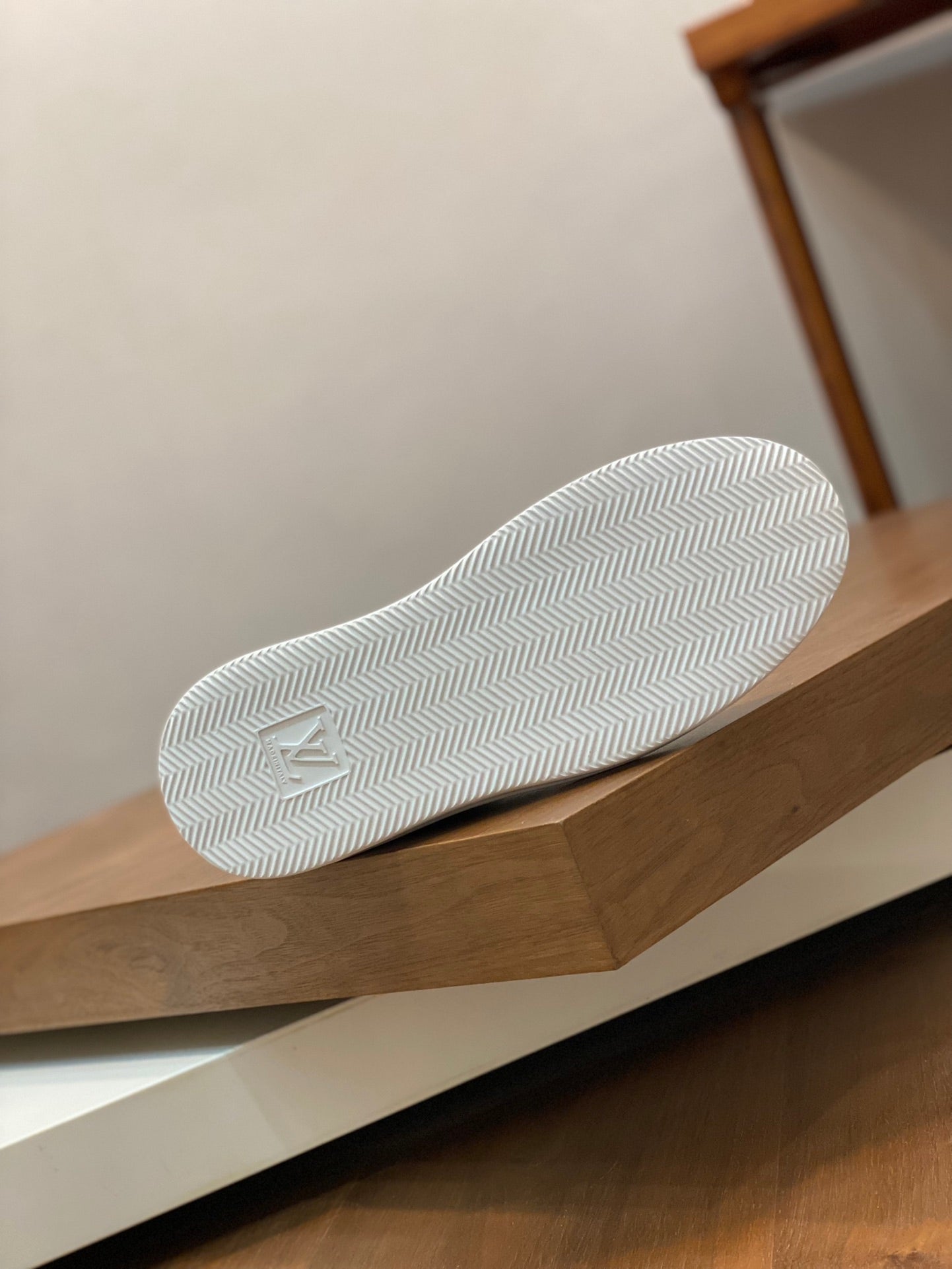 LV-070shoes