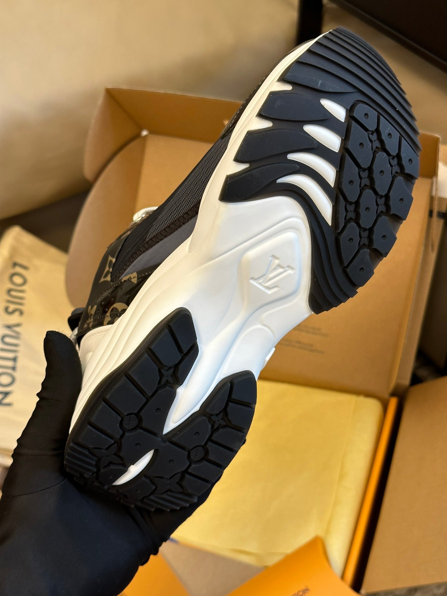 LV-083shoes