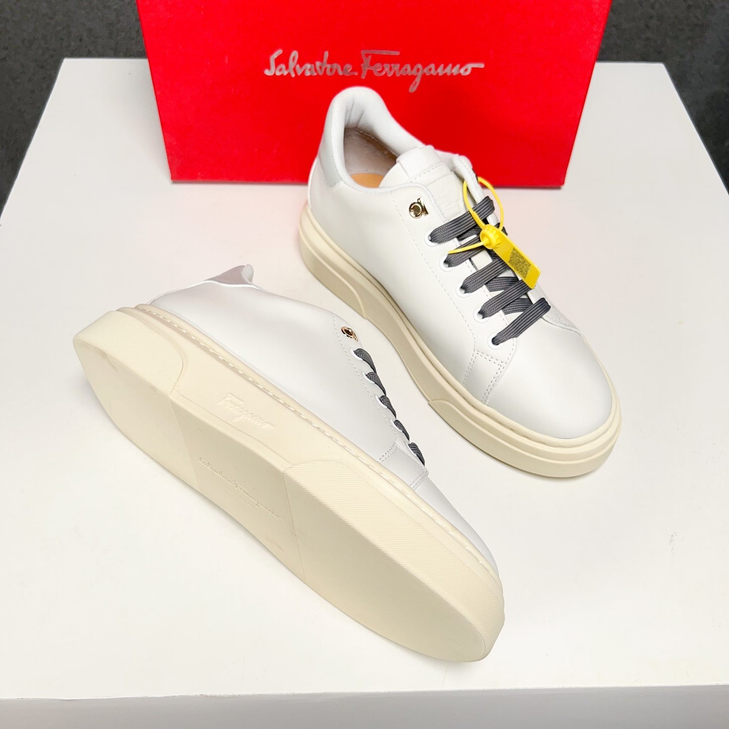 Ferragamo-032Shoes