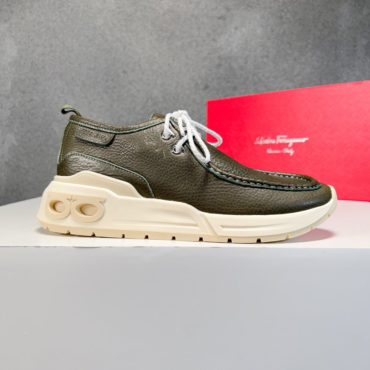 Ferragamo-040Shoes