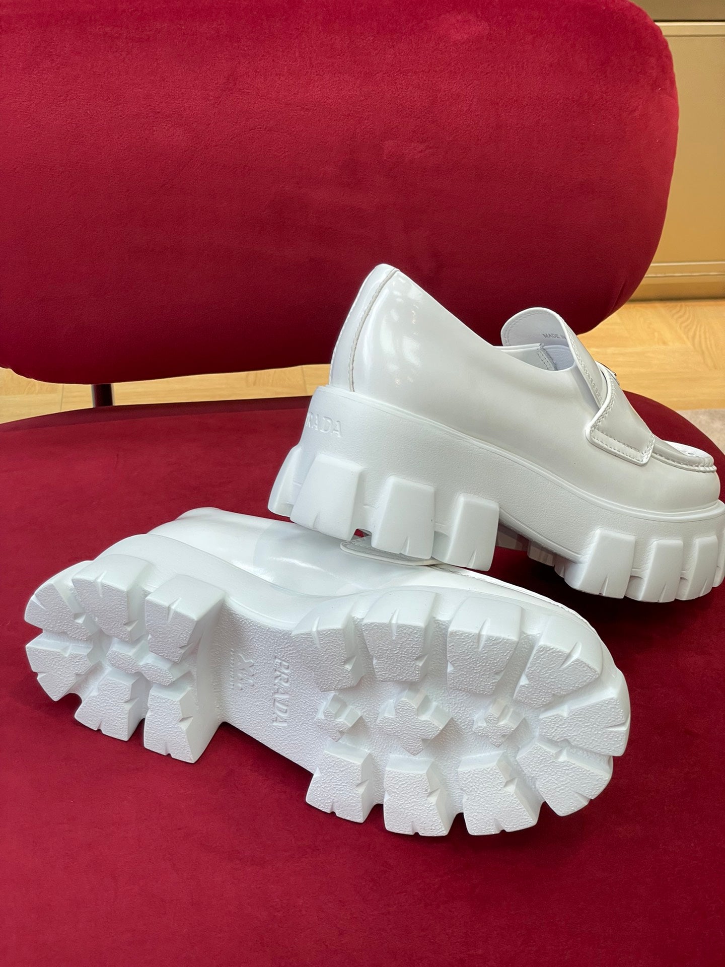 PRADA-020Shoes