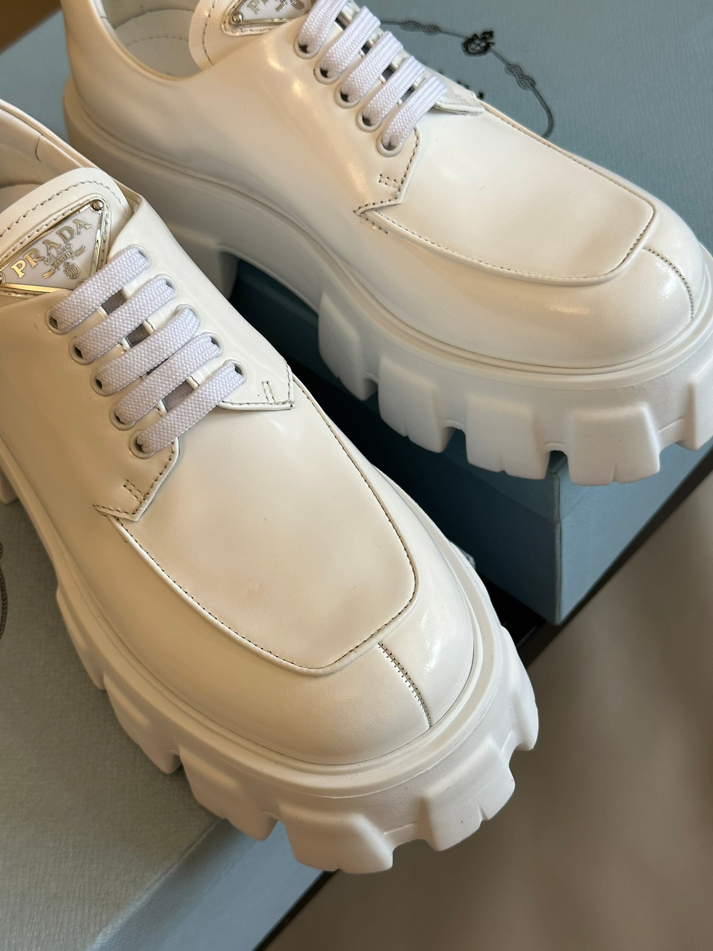 PRADA-023Shoes