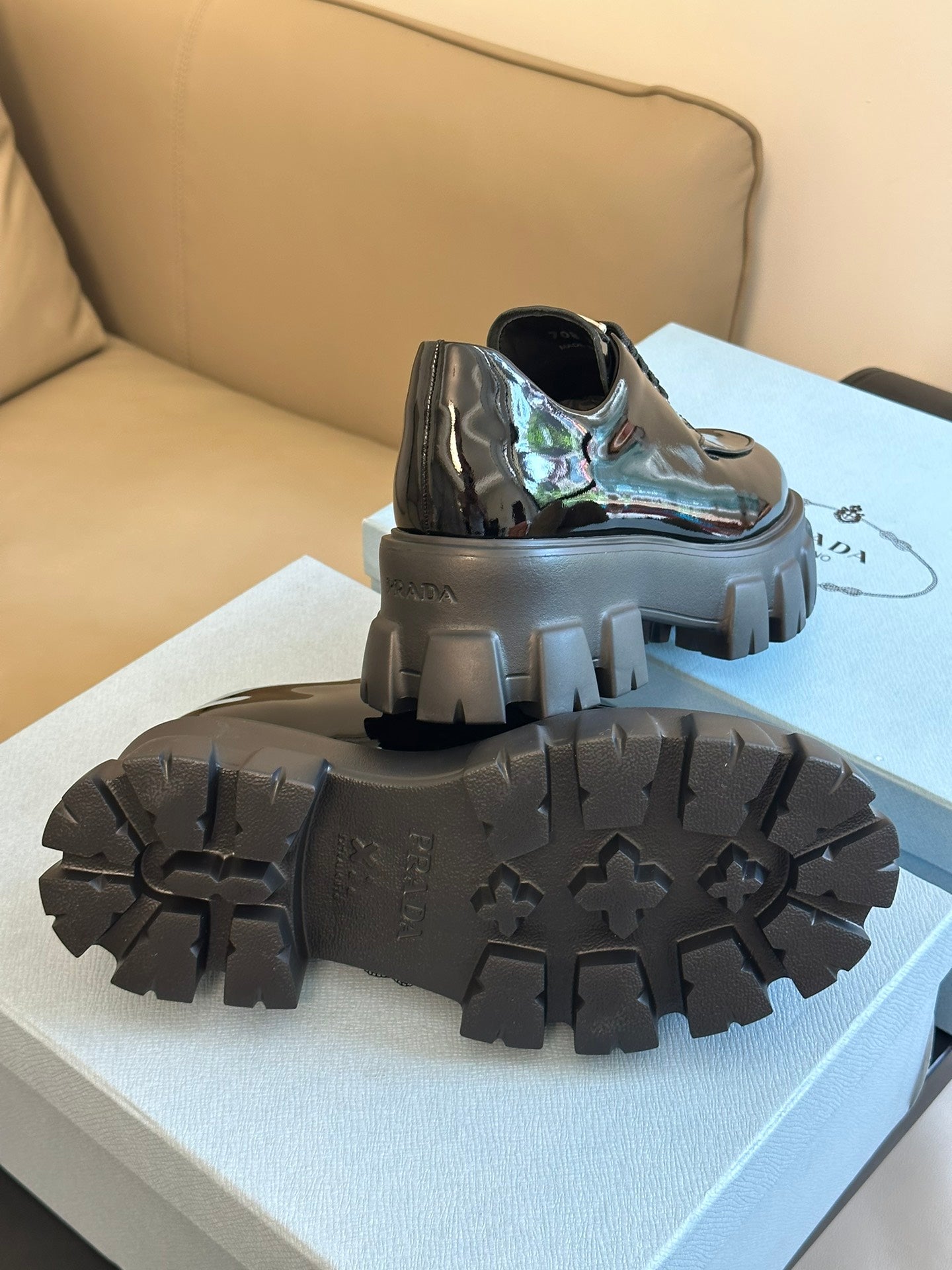 PRADA-025Shoes