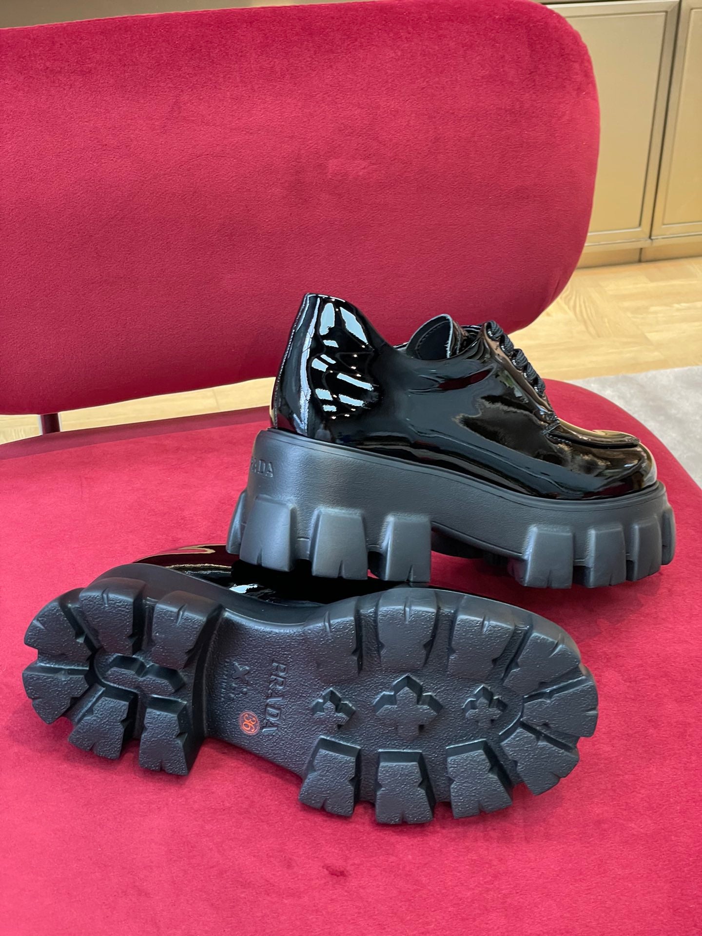 PRADA-027Shoes