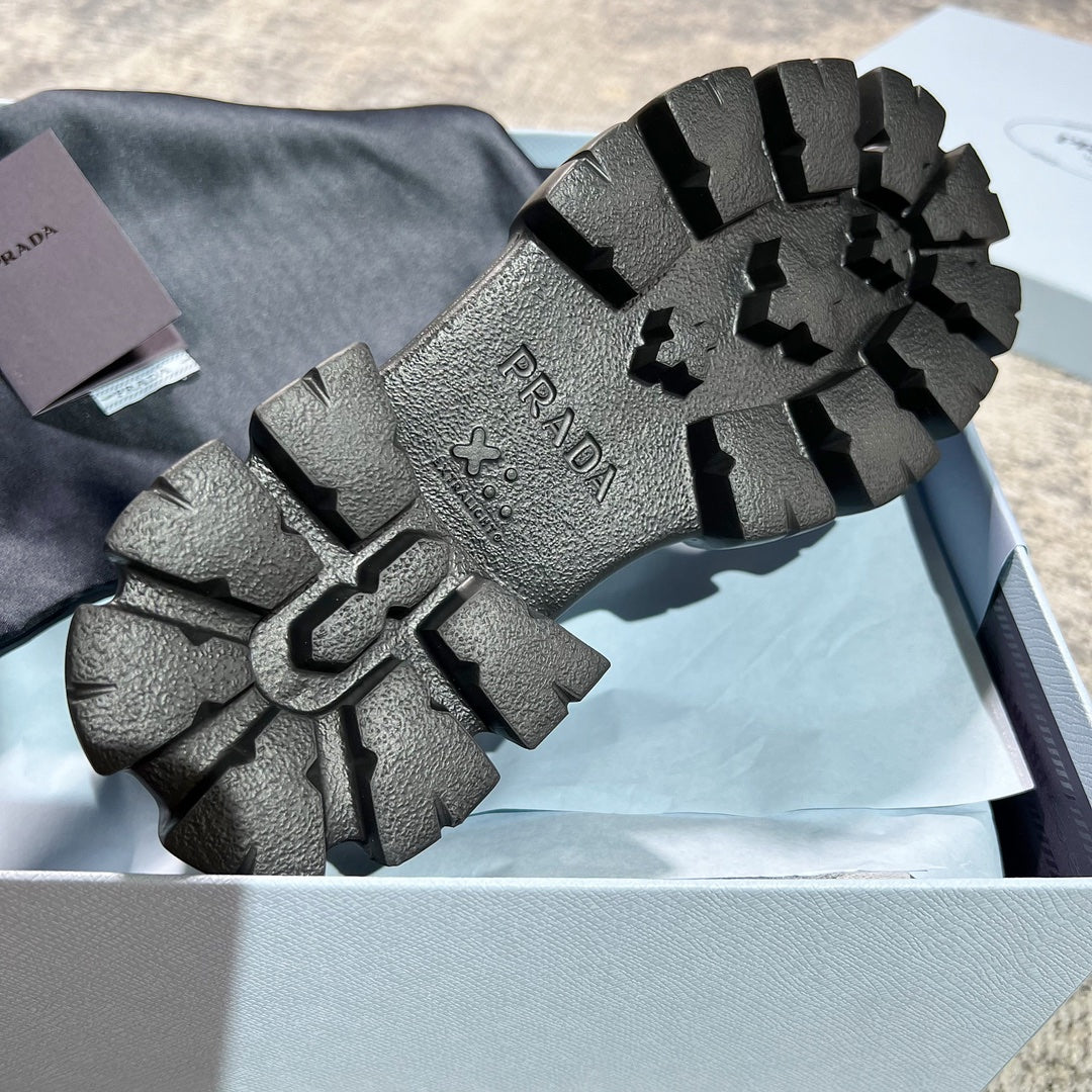 PRADA-031Shoes