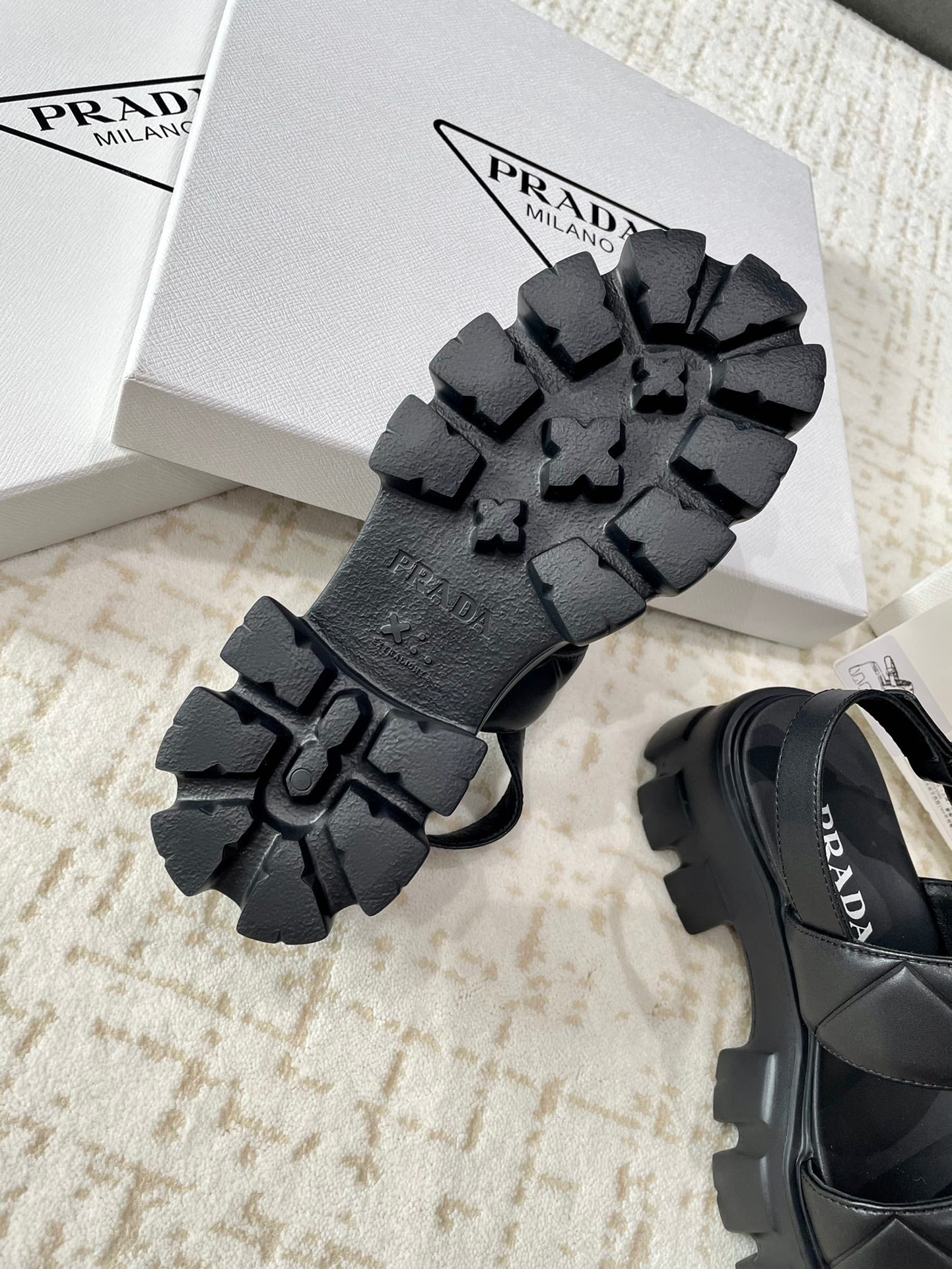 PRADA-086Shoes