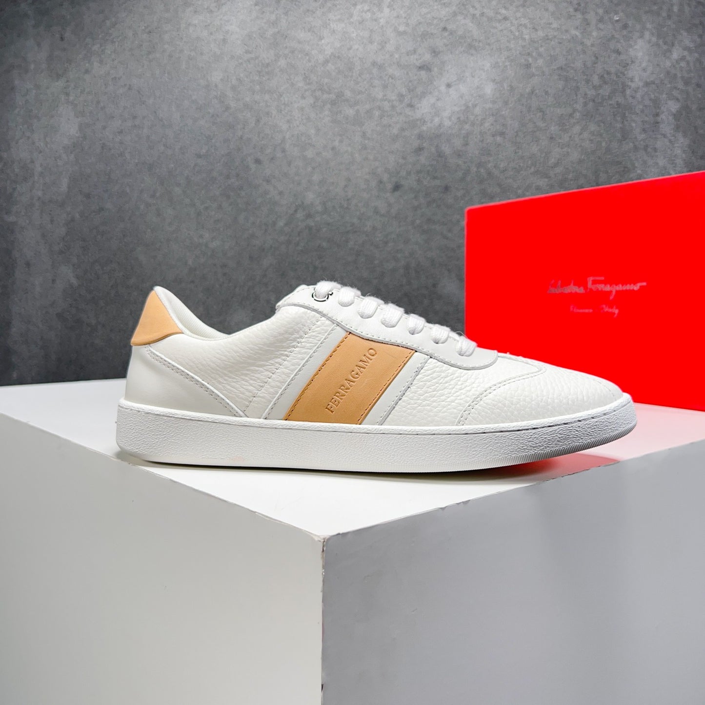 Ferragamo-070Shoes