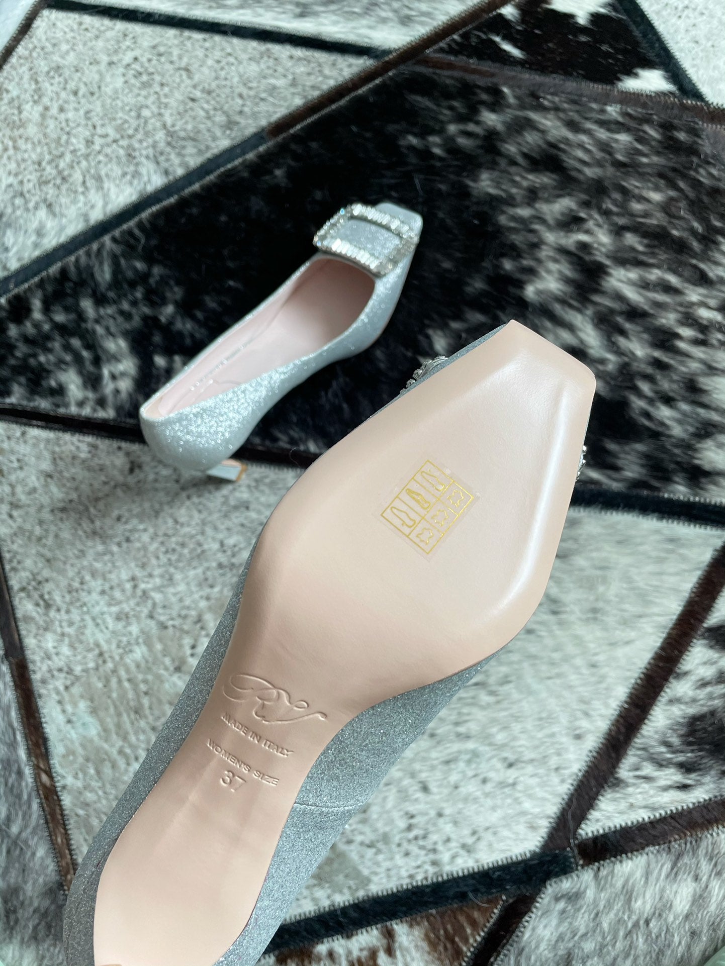 RV-077Shoes