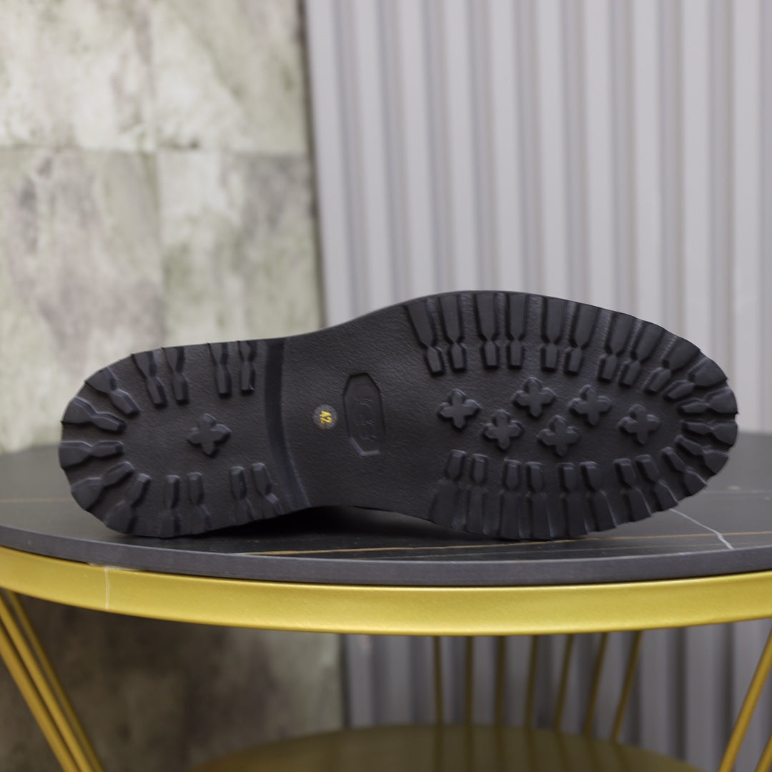 UGG-082Shoes