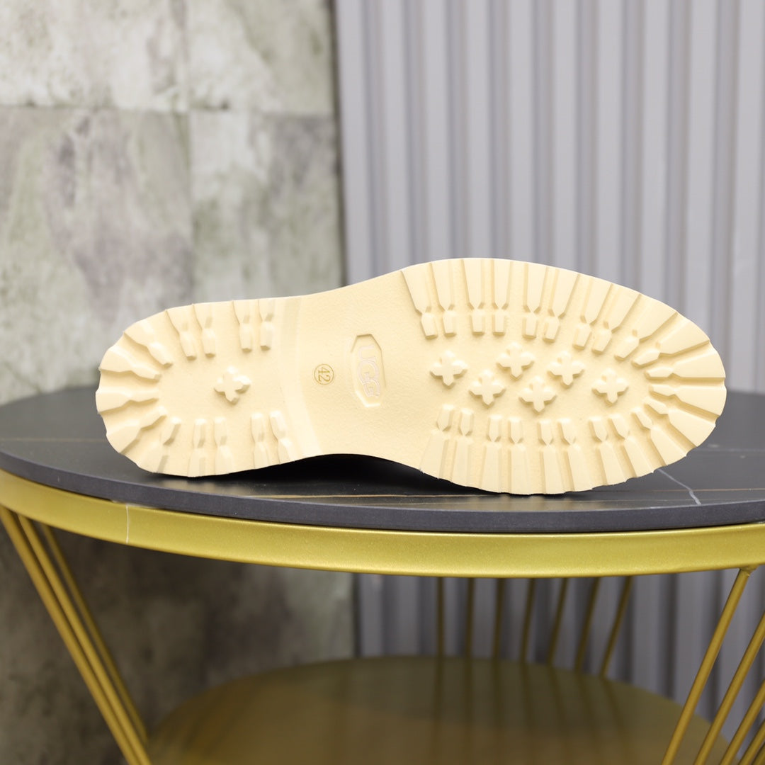UGG-083Shoes