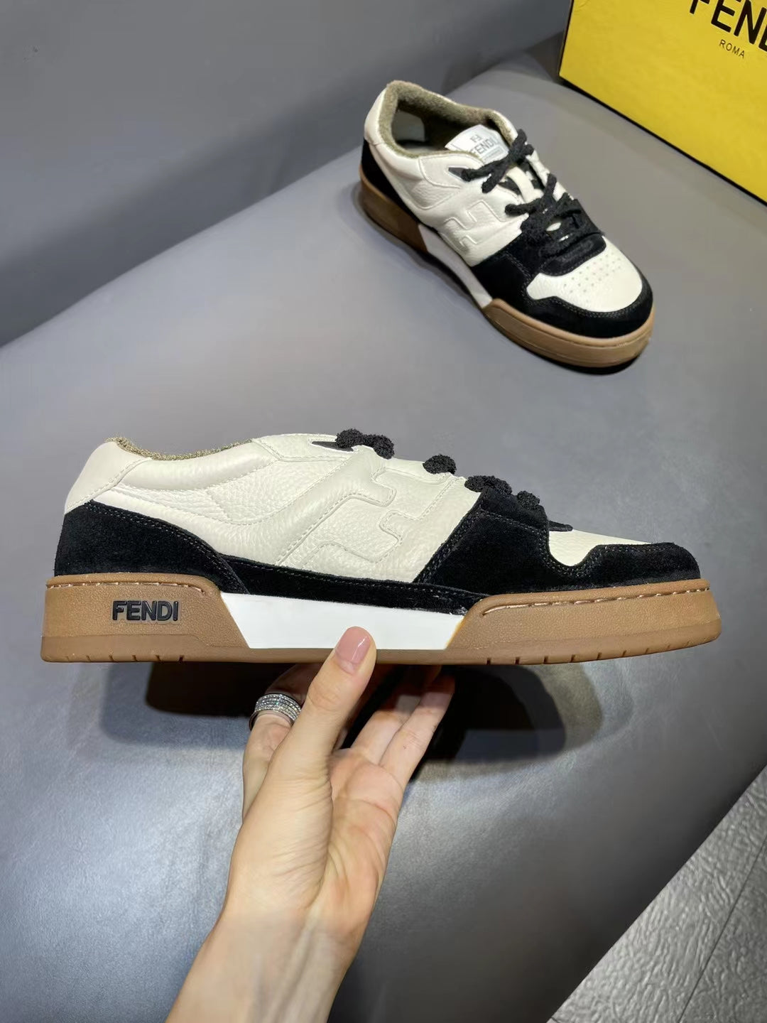 Fendi-033Shoes