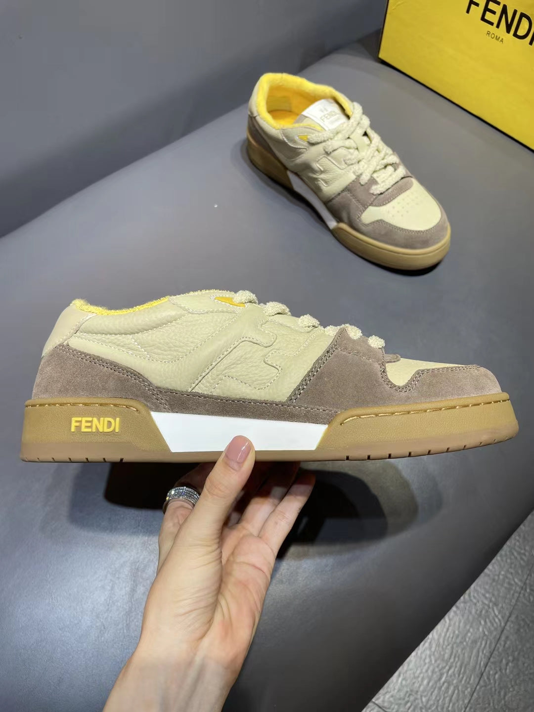 Fendi-034Shoes