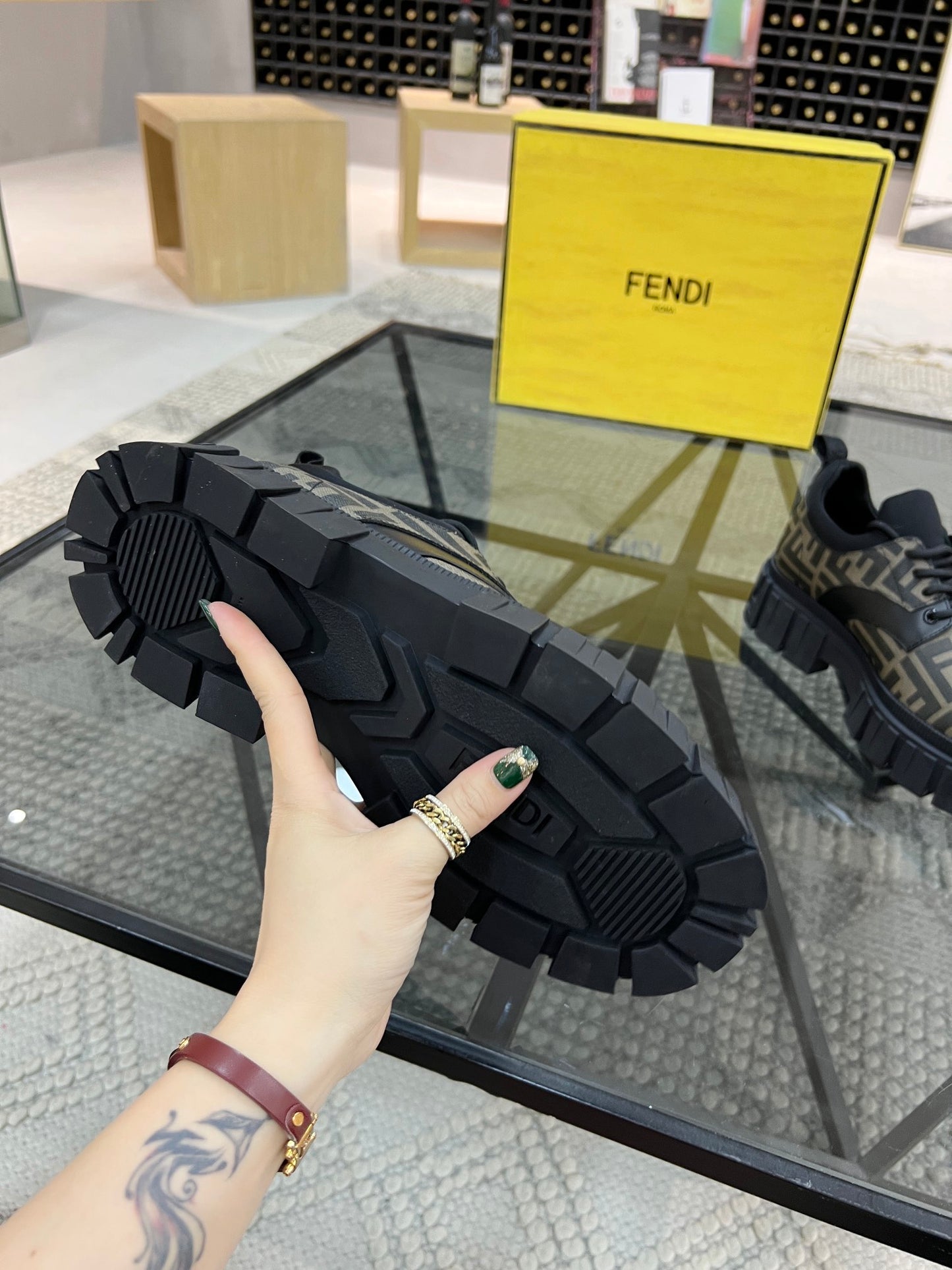 Fendi-059Shoes
