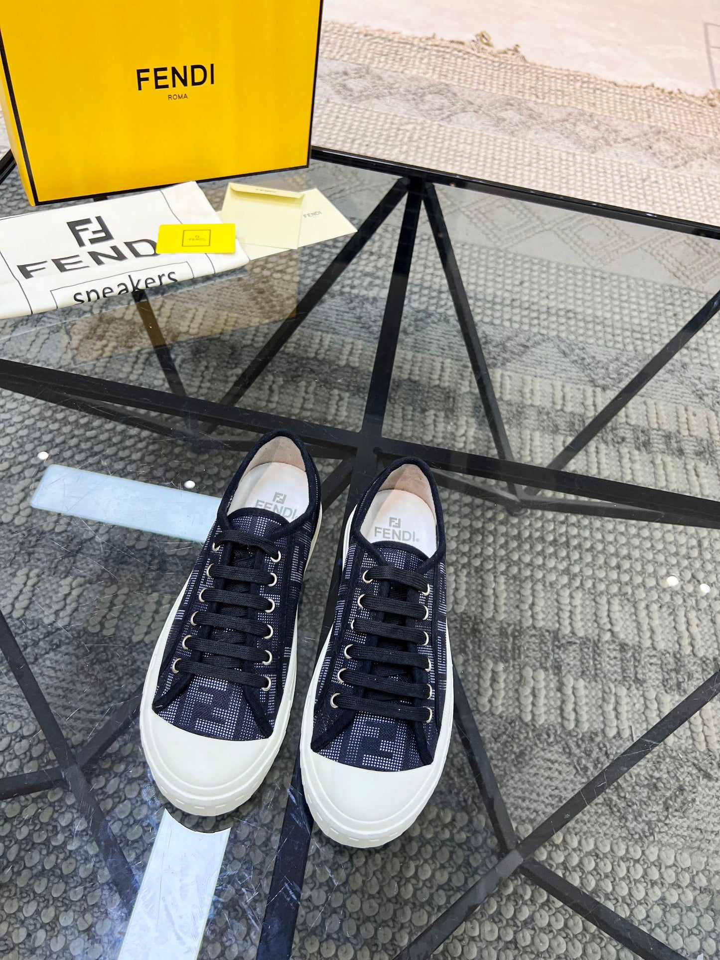 Fendi-070Shoes