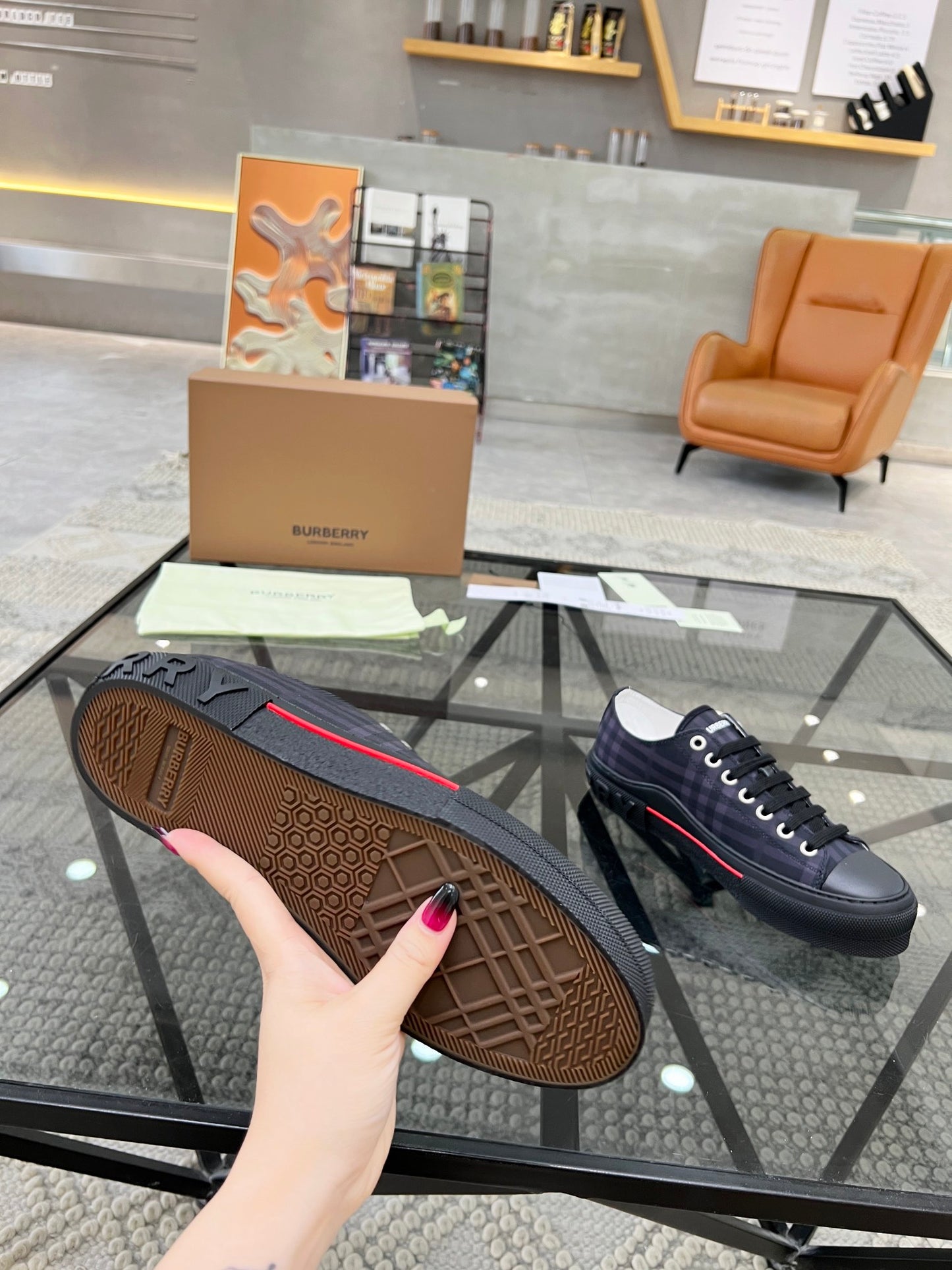 Burberry-014Shoes
