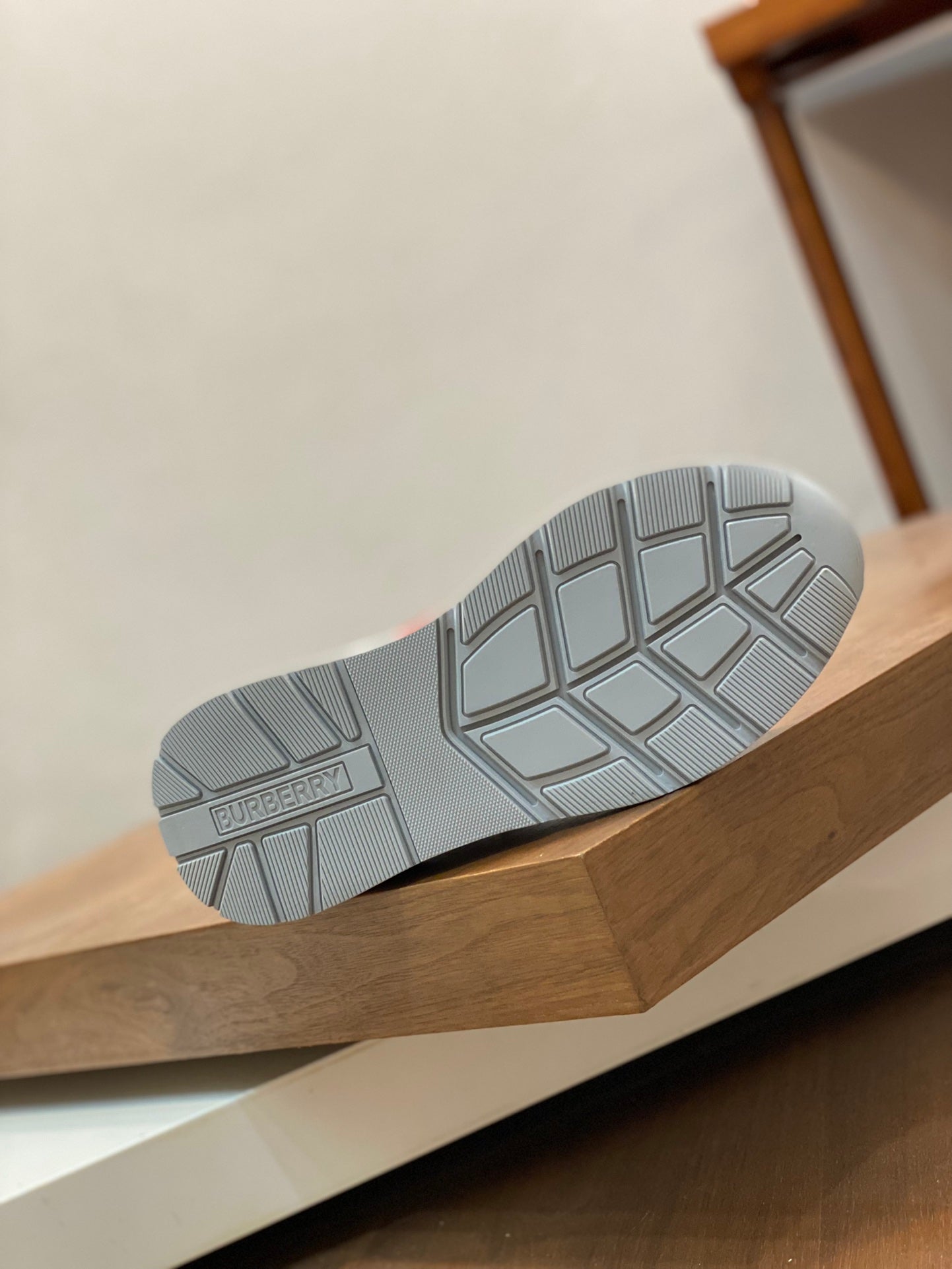 Burberry-017Shoes