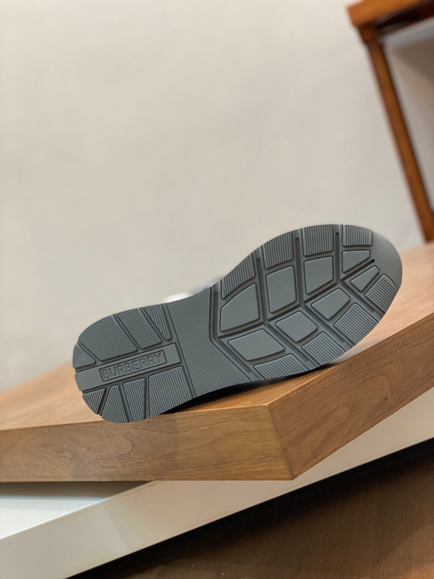 Burberry-028Shoes