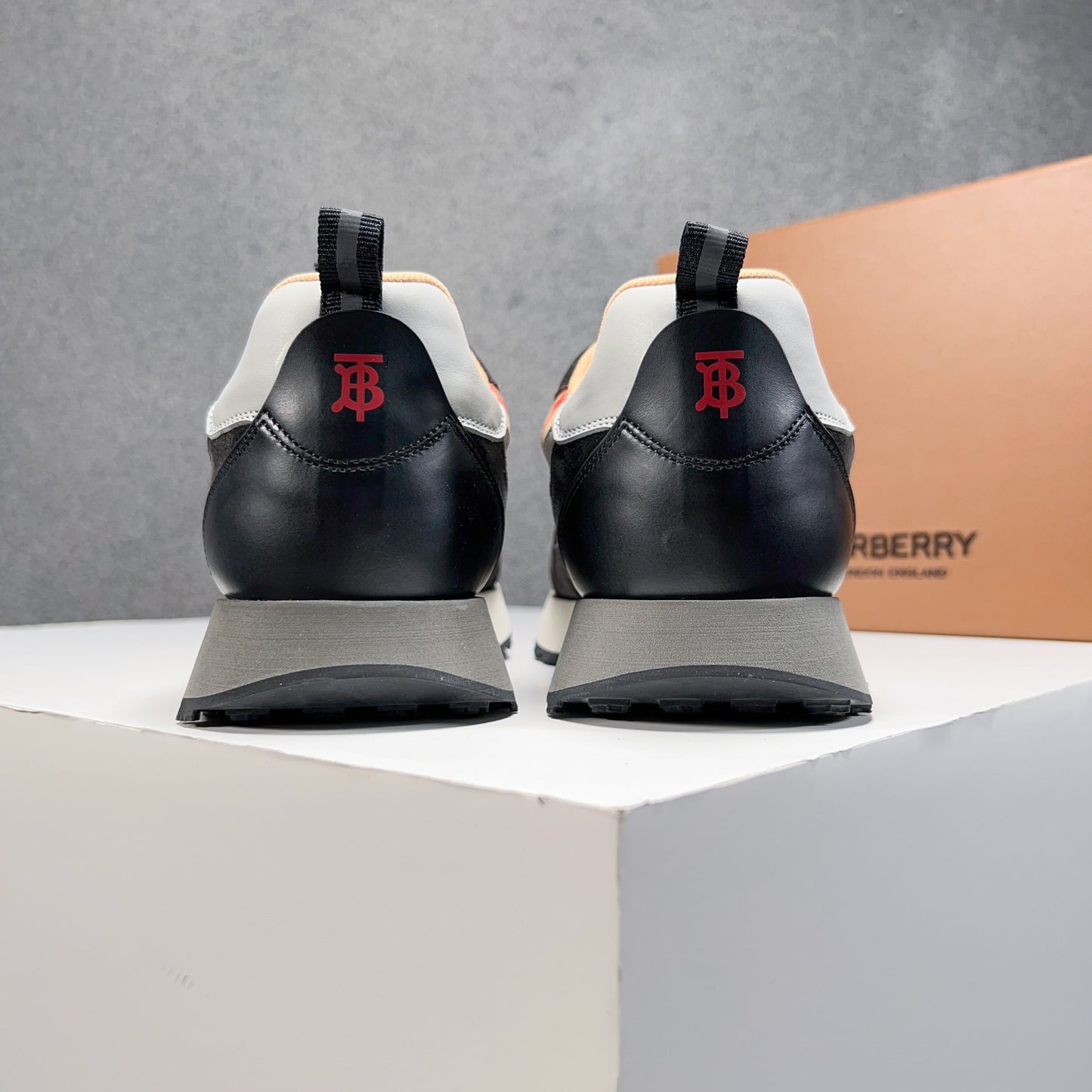Burberry-035Shoes