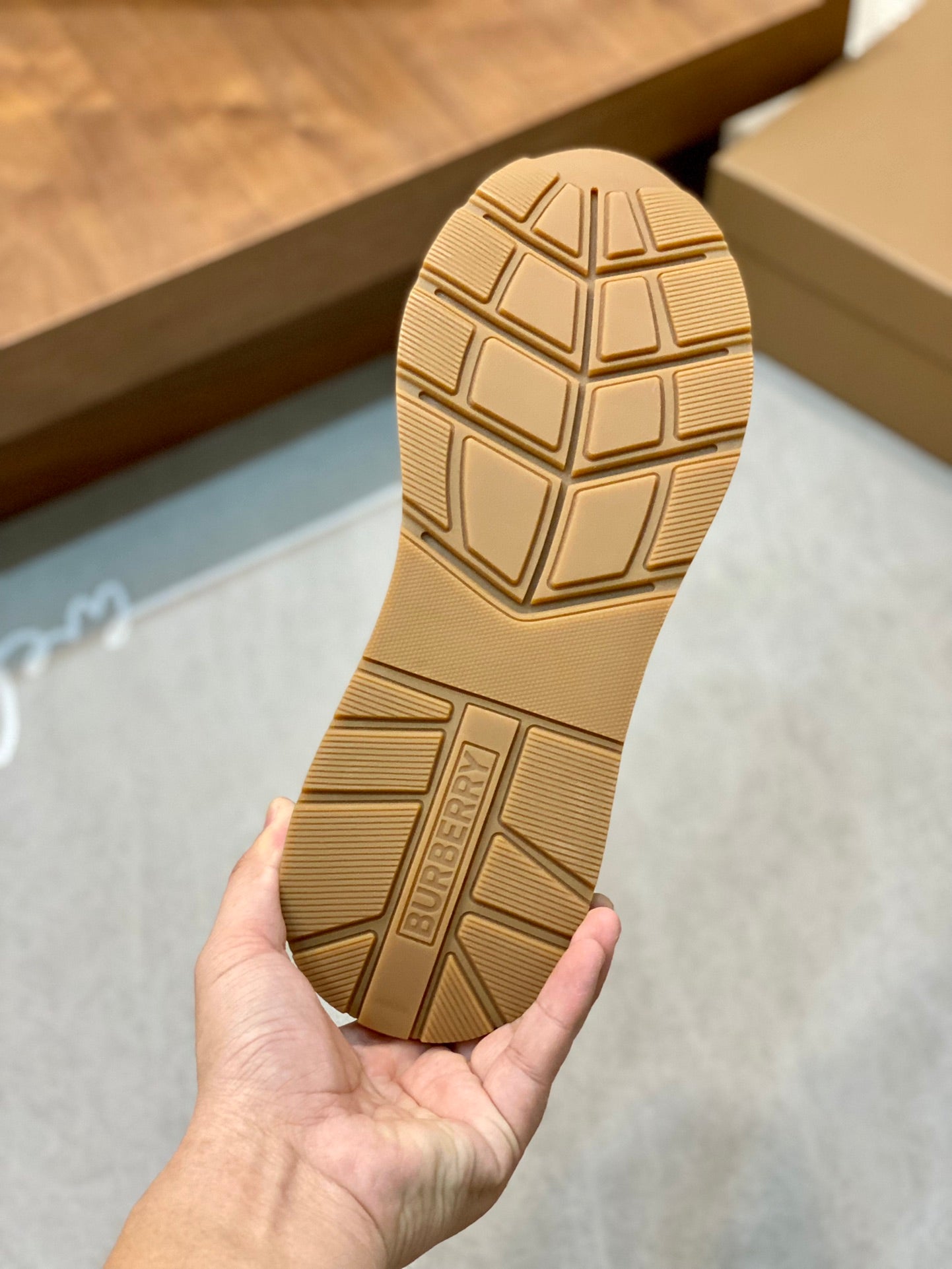 Burberry-065Shoes